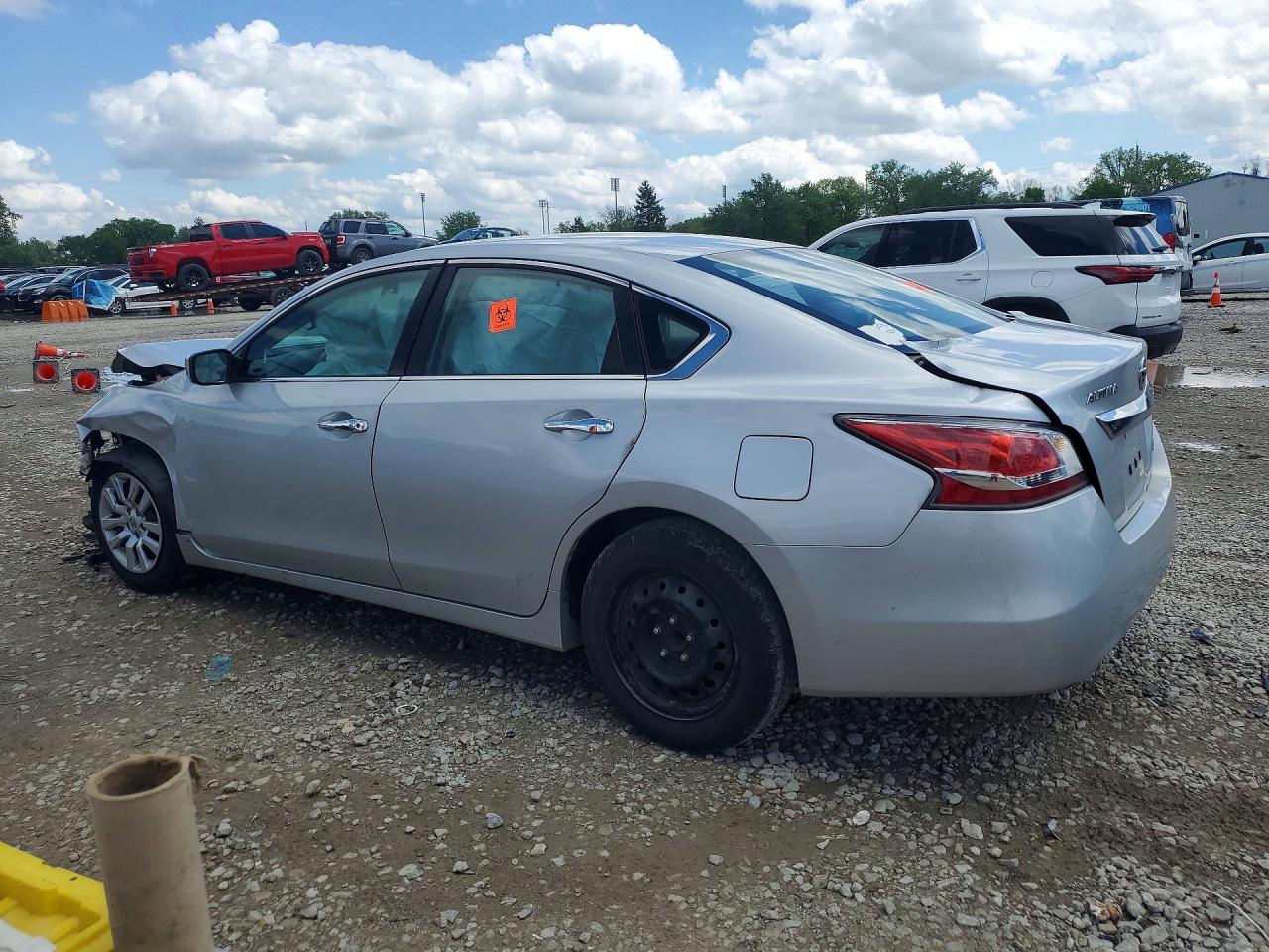 2014 Nissan Altima 2.5 S Silver vin: 1N4AL3AP7EN358821