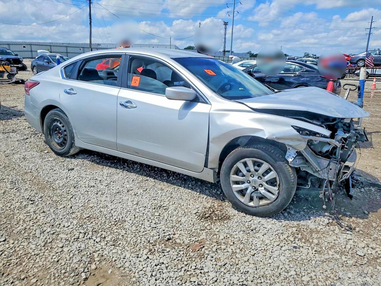 2014 Nissan Altima 2.5 S Silver vin: 1N4AL3AP7EN358821
