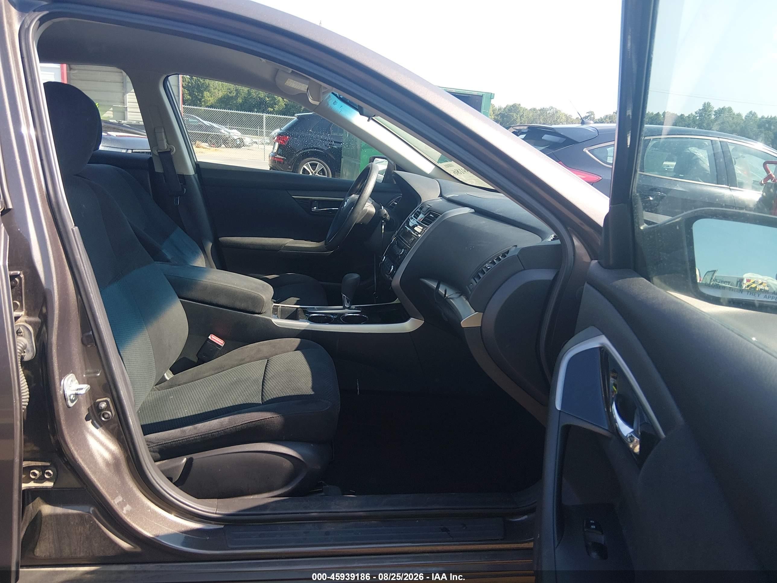 2014 Nissan Altima 2.5 S Pewter vin: 1N4AL3AP7EN360312