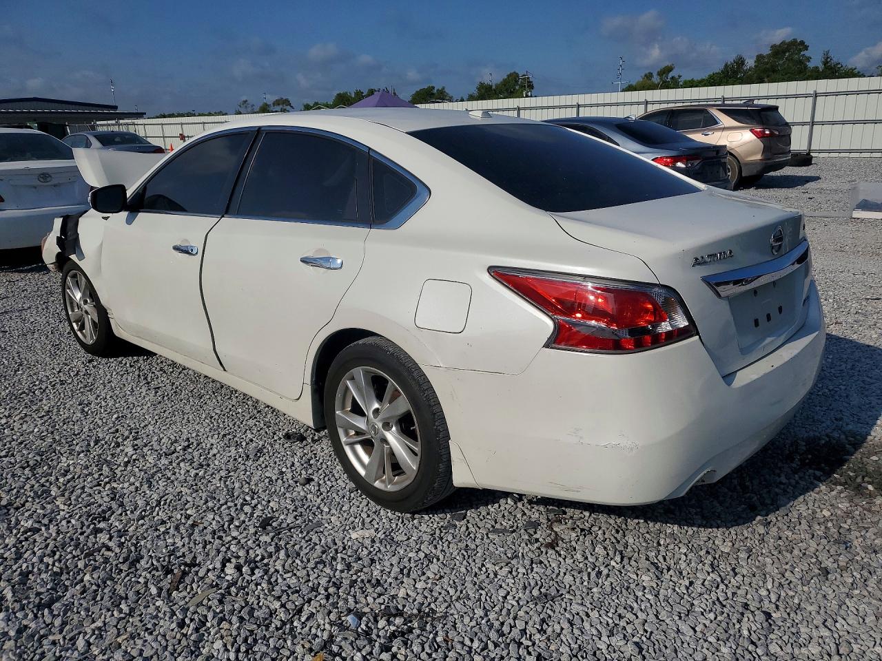 2014 Nissan Altima 2.5 Sl White vin: 1N4AL3AP7EN362853