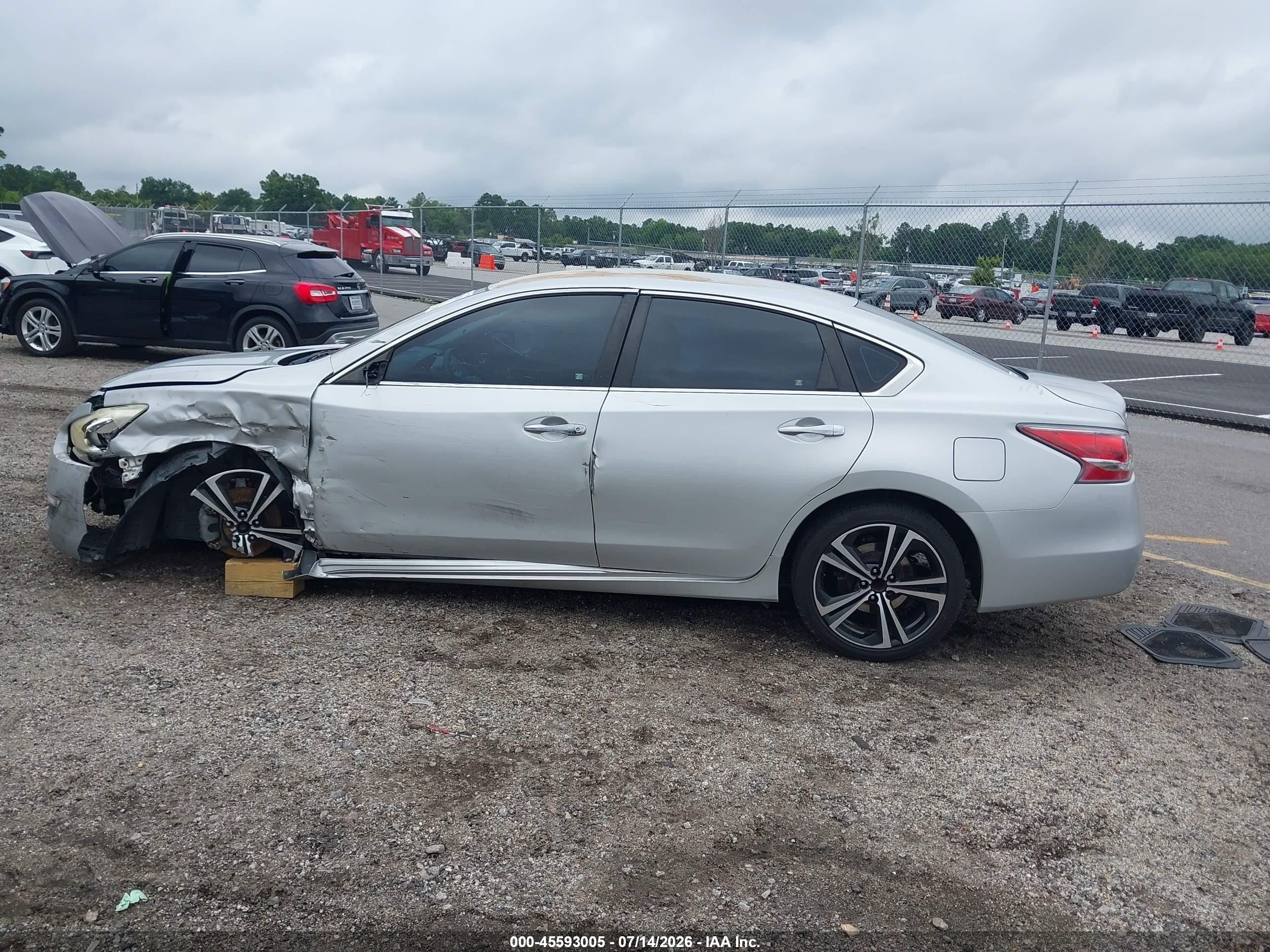 2014 Nissan Altima 2.5/2.5 S/2.5 Sl/2.5 Sv Silver vin: 1N4AL3AP7EN375358