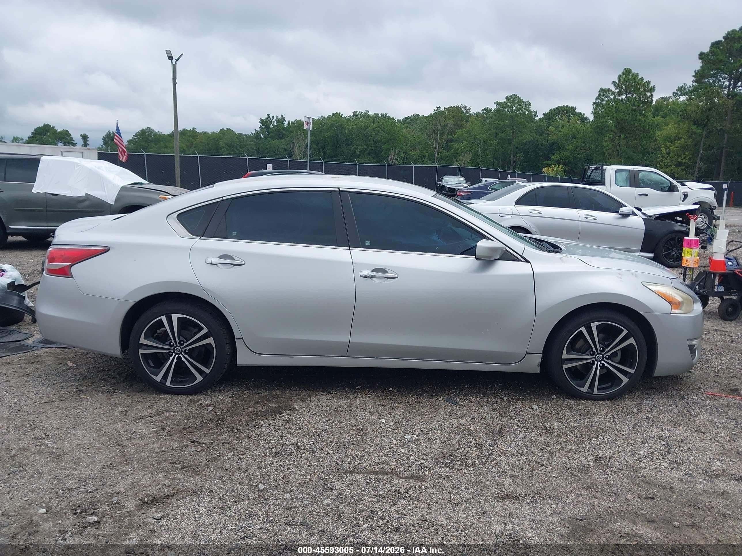 2014 Nissan Altima 2.5/2.5 S/2.5 Sl/2.5 Sv Silver vin: 1N4AL3AP7EN375358