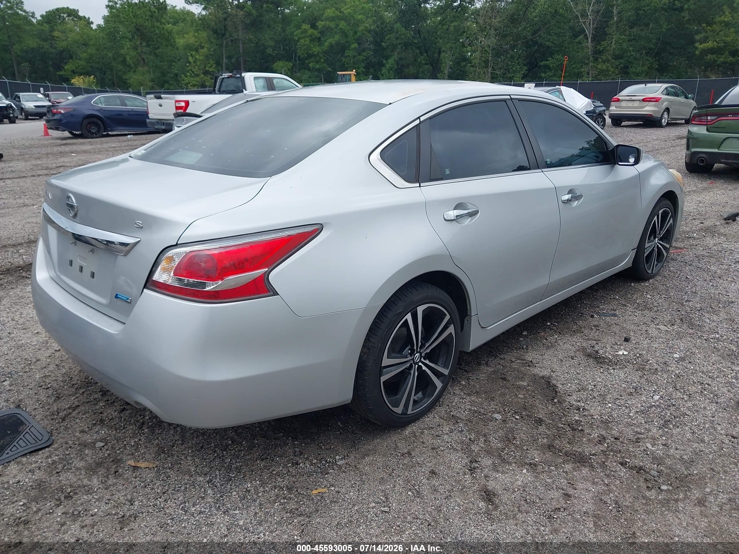 2014 Nissan Altima 2.5/2.5 S/2.5 Sl/2.5 Sv Silver vin: 1N4AL3AP7EN375358