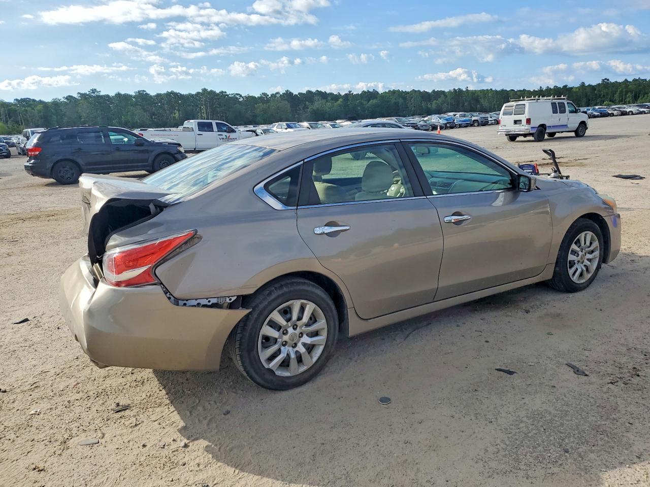 2014 Nissan Altima 2.5 S Brown vin: 1N4AL3AP7EN375540