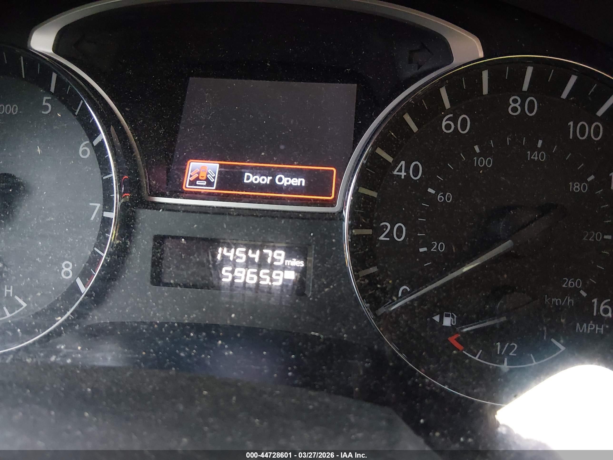 2014 Nissan Altima   Silver vin: 1N4AL3AP7EN383265