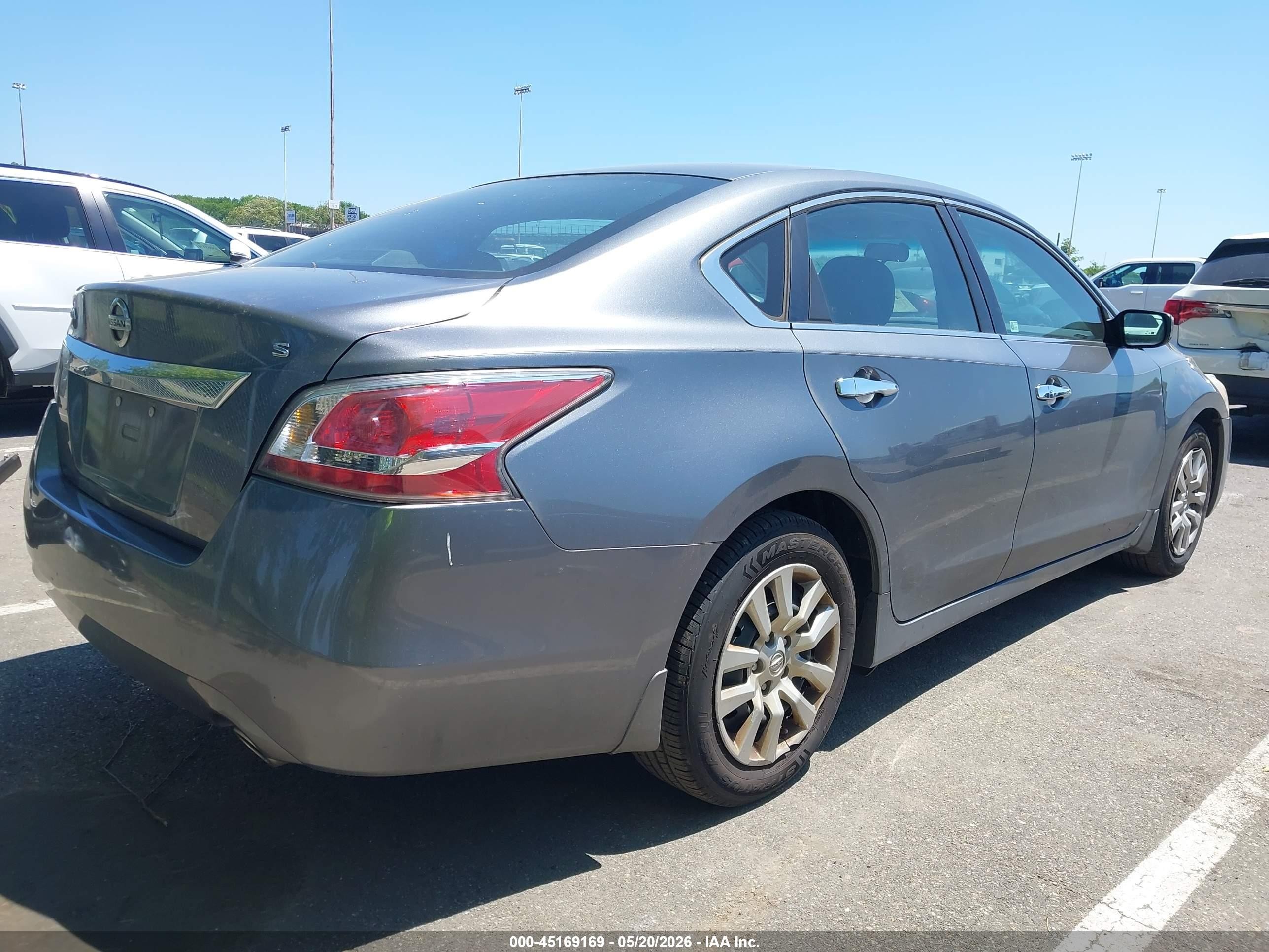 2014 Nissan Altima 2.5 S Gray vin: 1N4AL3AP7EN385176