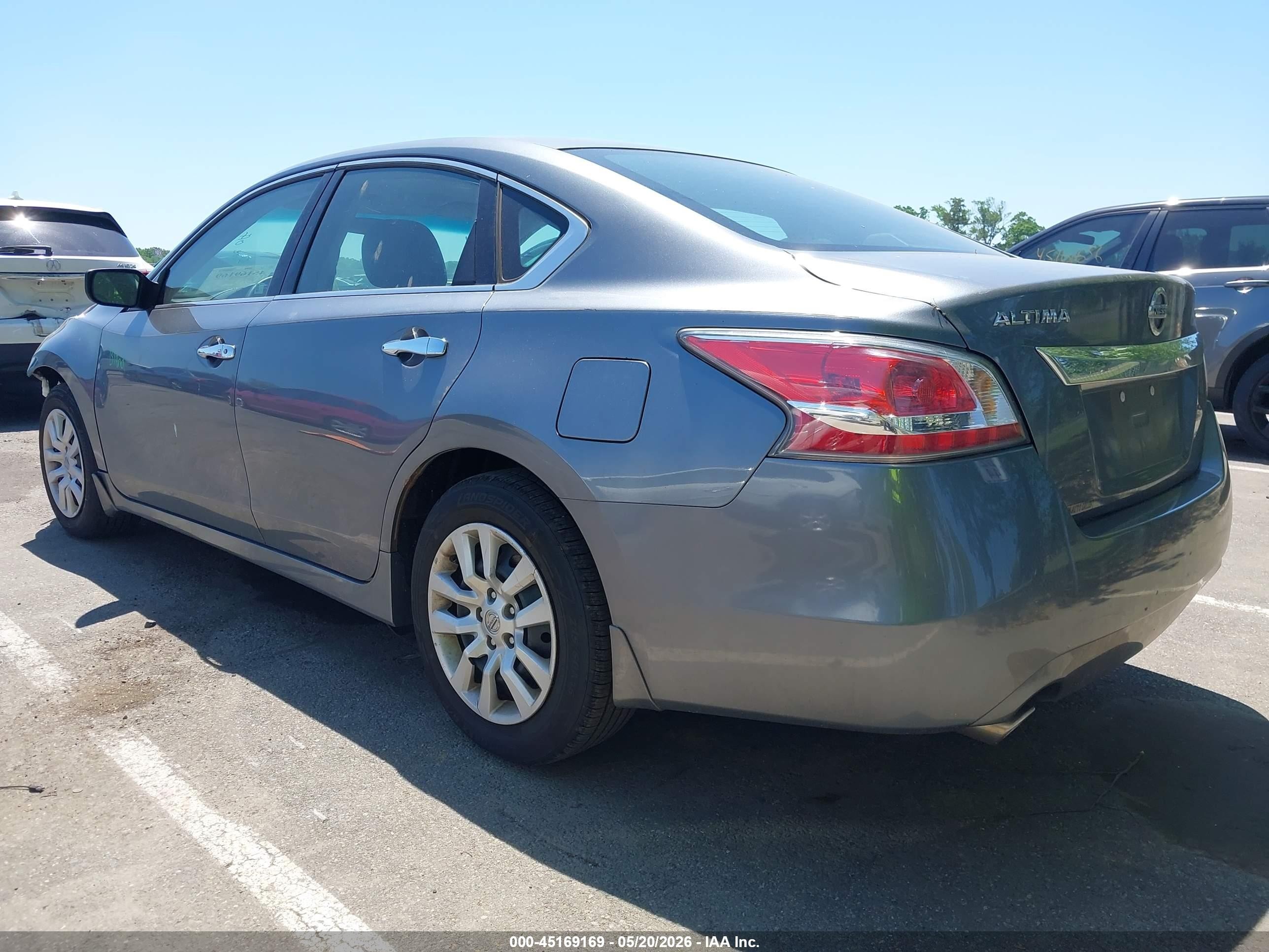 2014 Nissan Altima 2.5 S Gray vin: 1N4AL3AP7EN385176