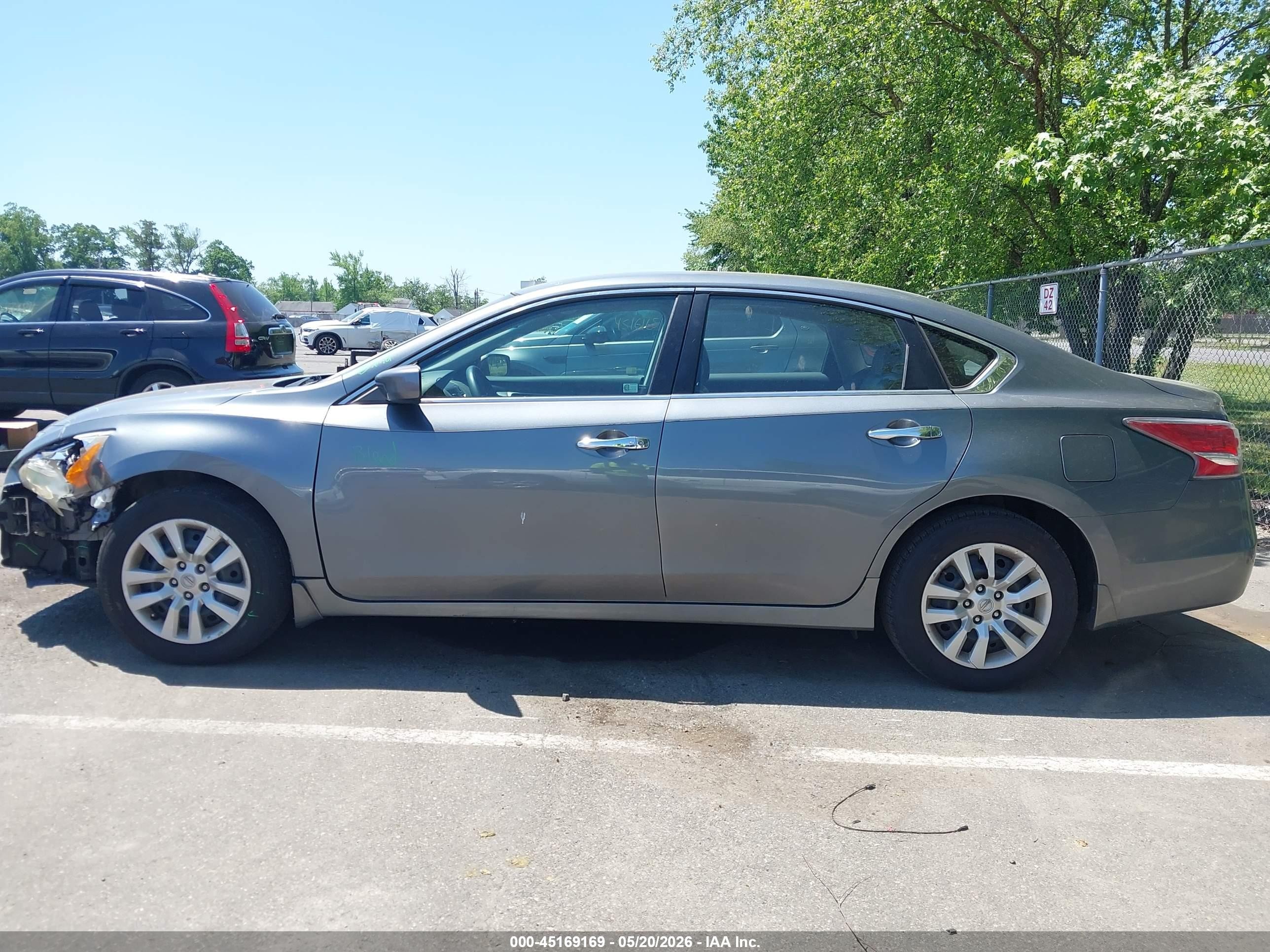 2014 Nissan Altima 2.5 S Gray vin: 1N4AL3AP7EN385176