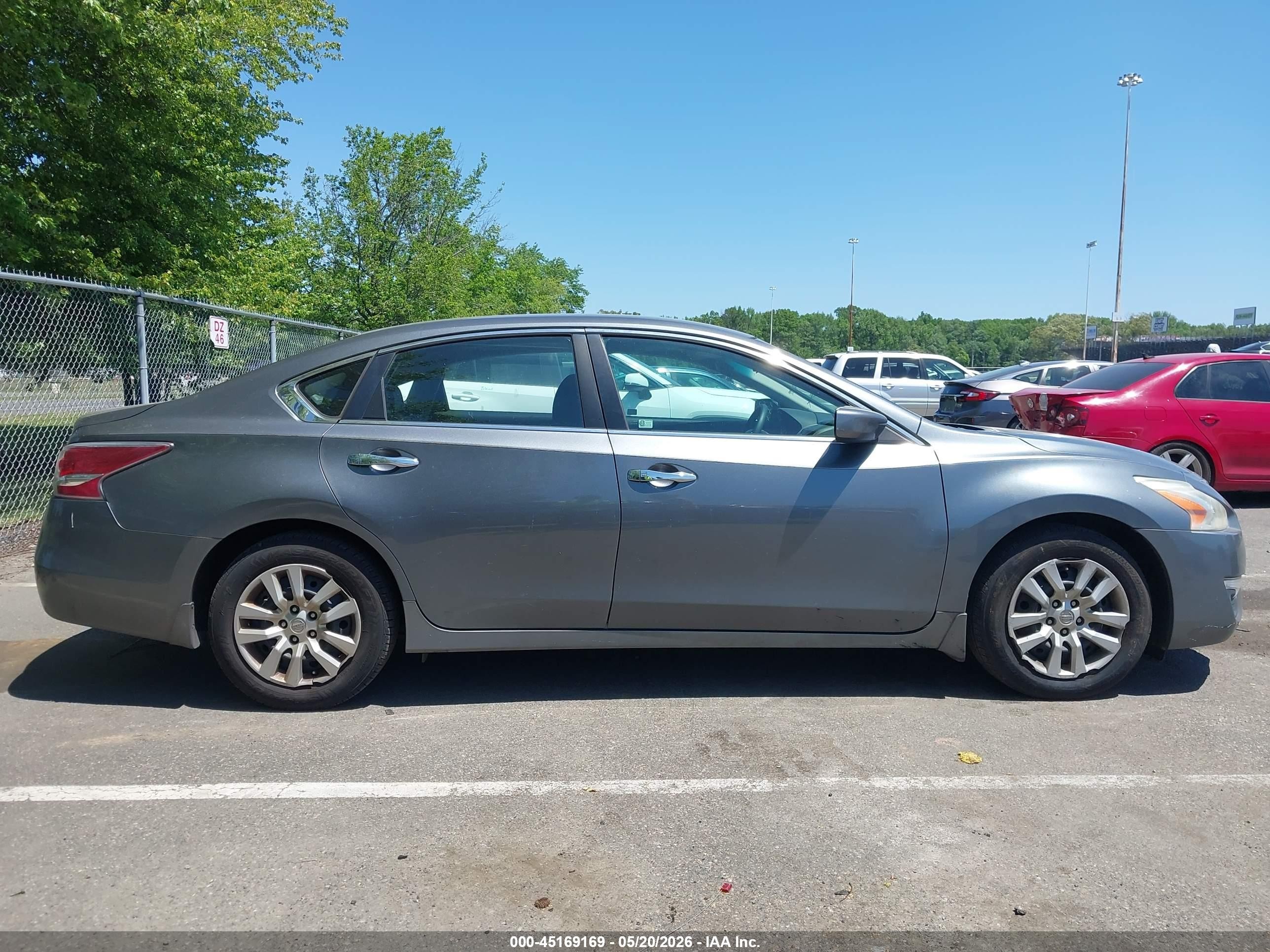 2014 Nissan Altima 2.5 S Gray vin: 1N4AL3AP7EN385176