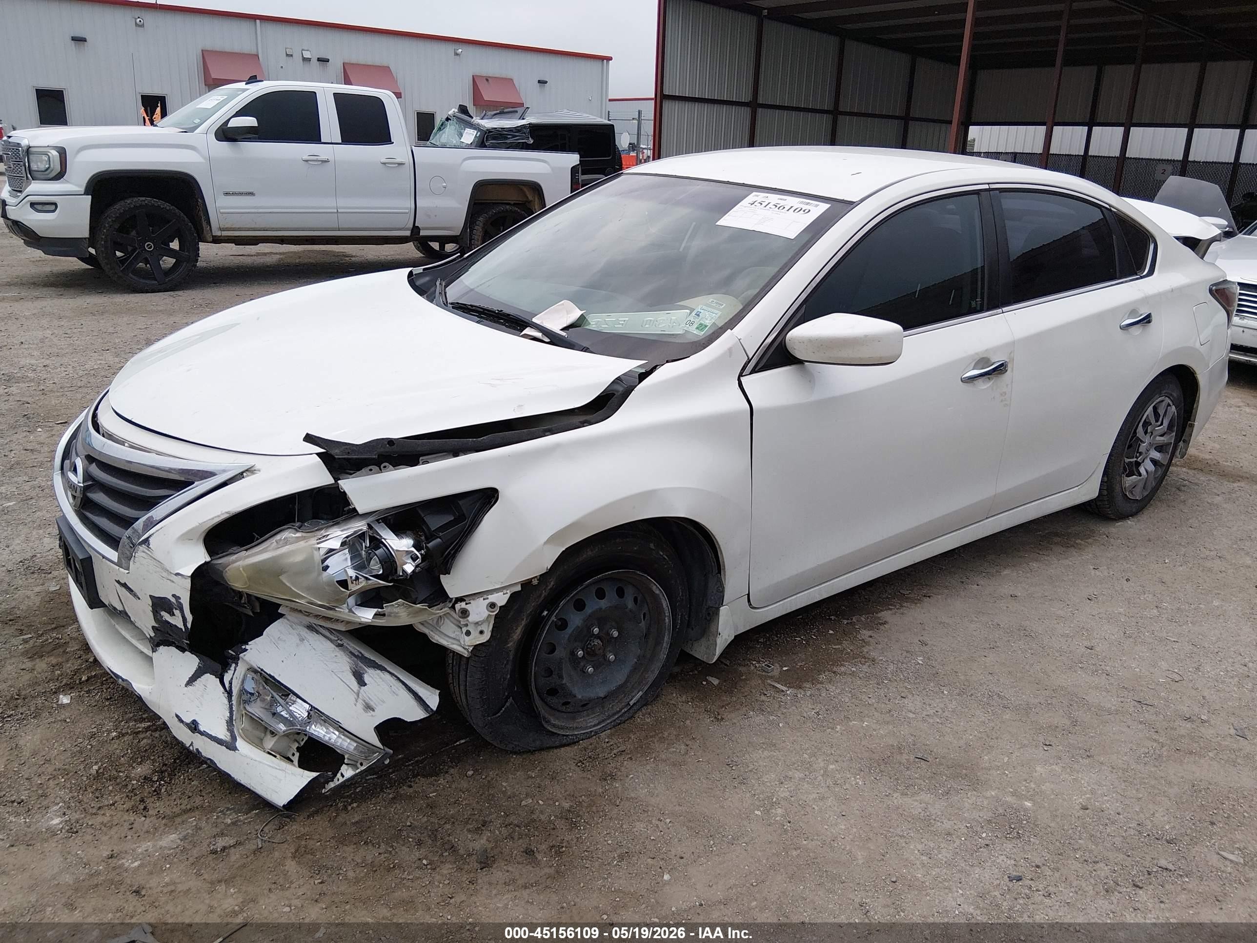 2014 Nissan Altima 2.5 S White vin: 1N4AL3AP7EN388823