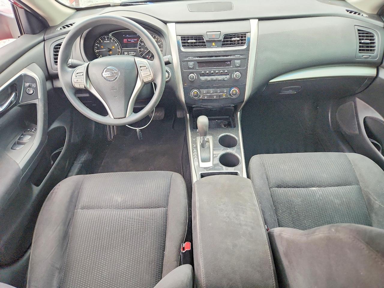 2014 Nissan Altima 2.5 S Red vin: 1N4AL3AP7EN388966