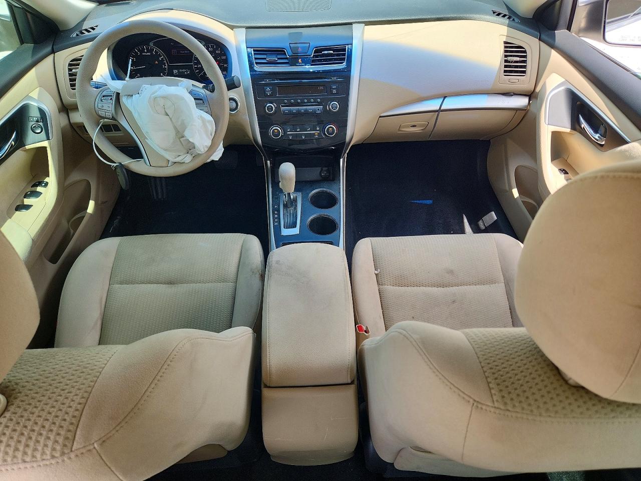2015 Nissan Altima 2.5 S White vin: 1N4AL3AP7FC102661