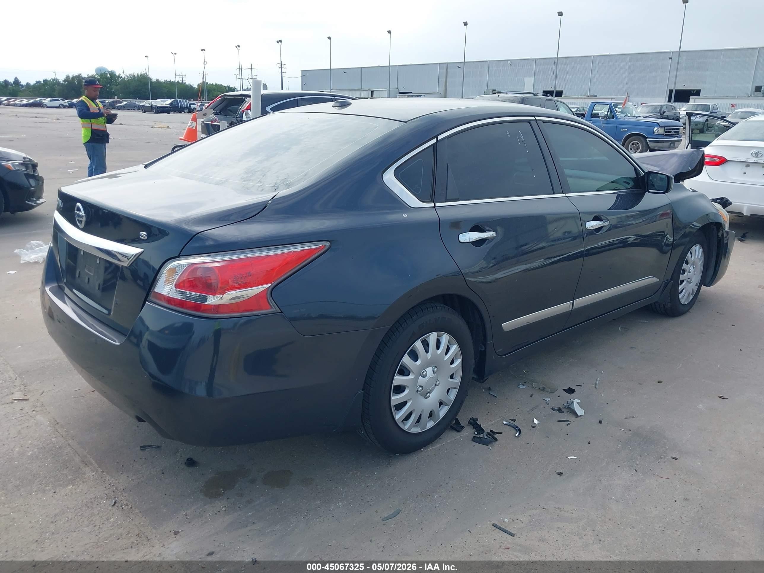 2015 Nissan Altima 2.5 S Gray vin: 1N4AL3AP7FC103776