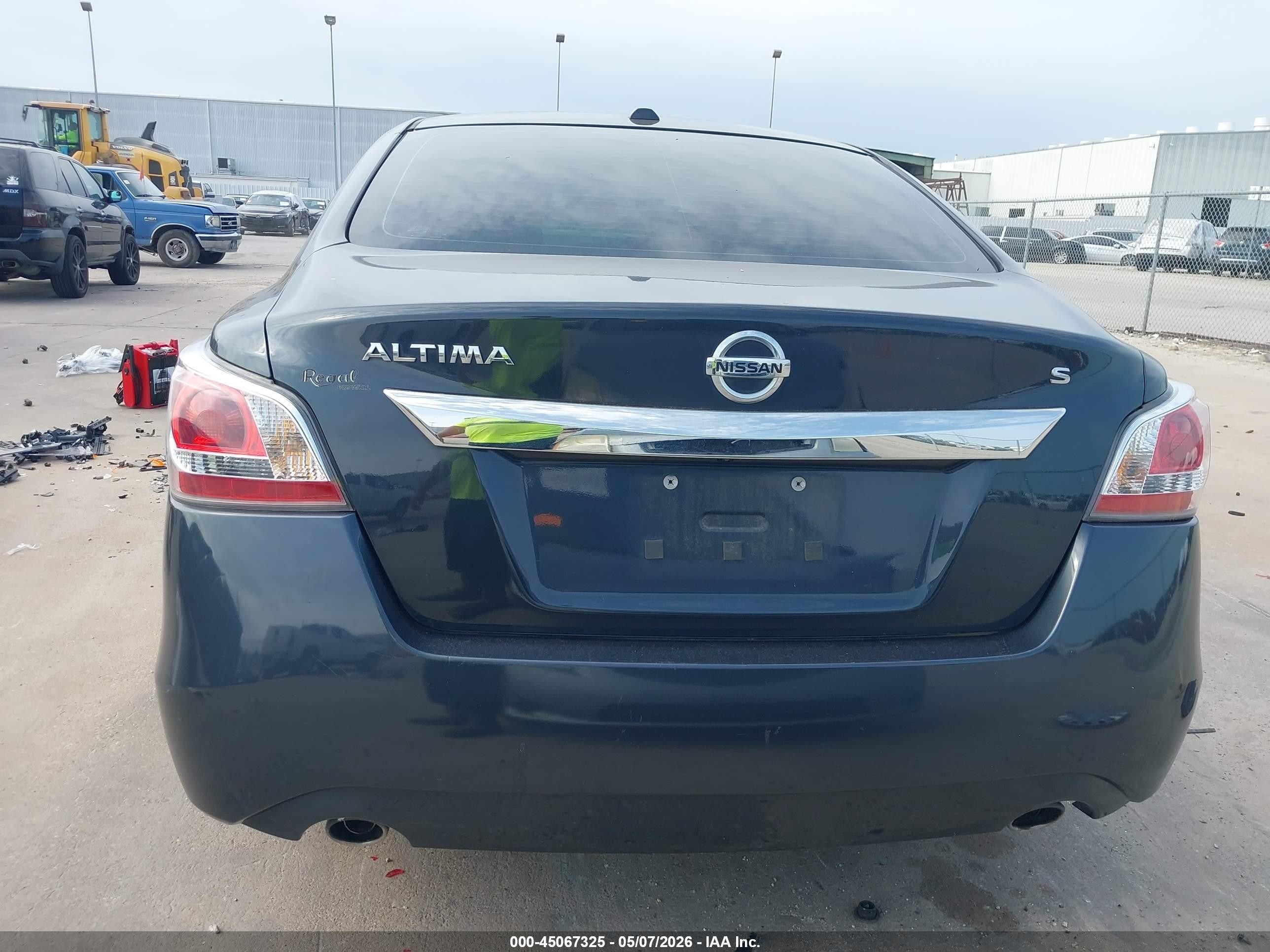2015 Nissan Altima 2.5 S Gray vin: 1N4AL3AP7FC103776