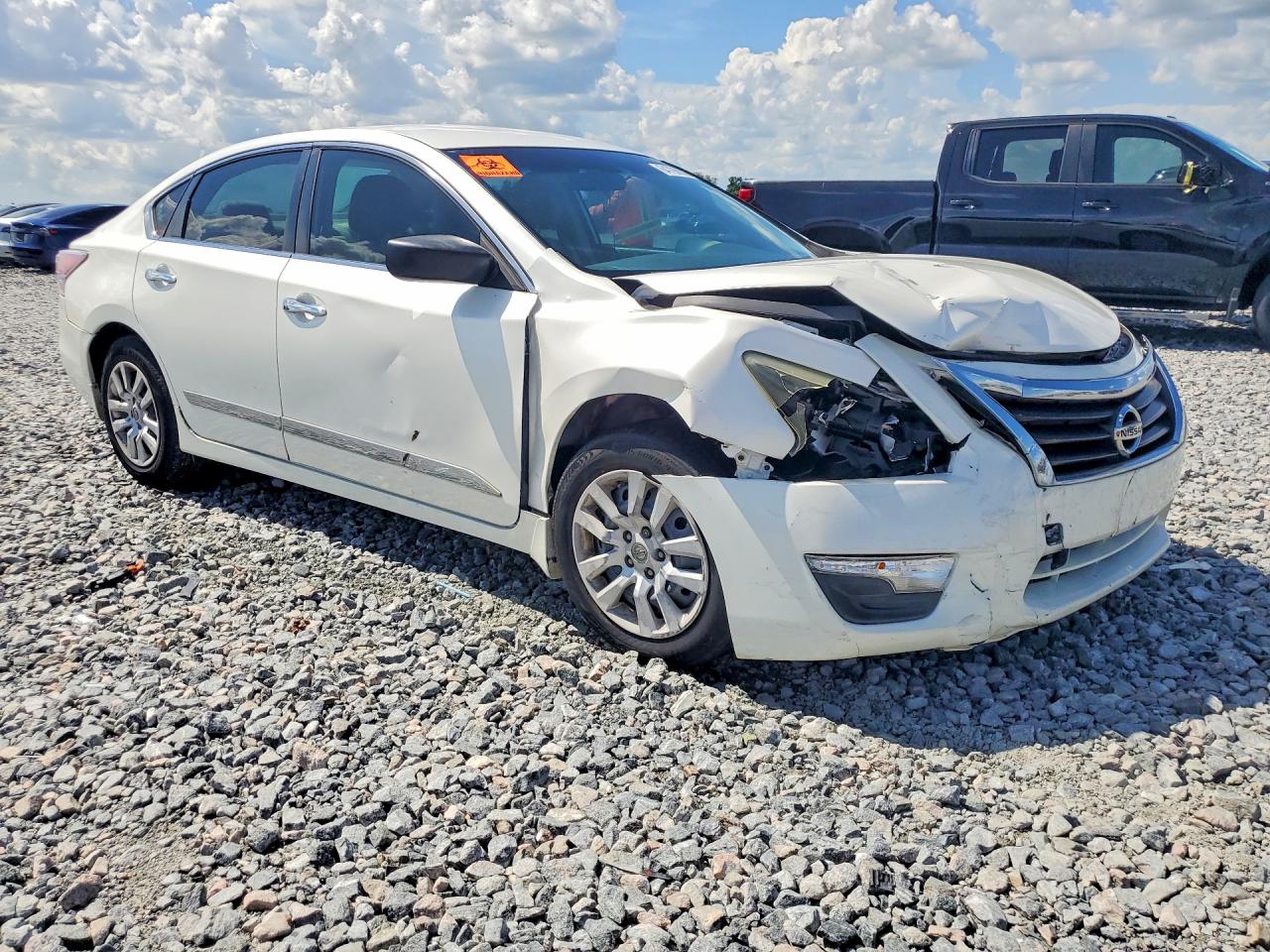 2015 Nissan Altima 2.5 S Белый vin: 1N4AL3AP7FC106791