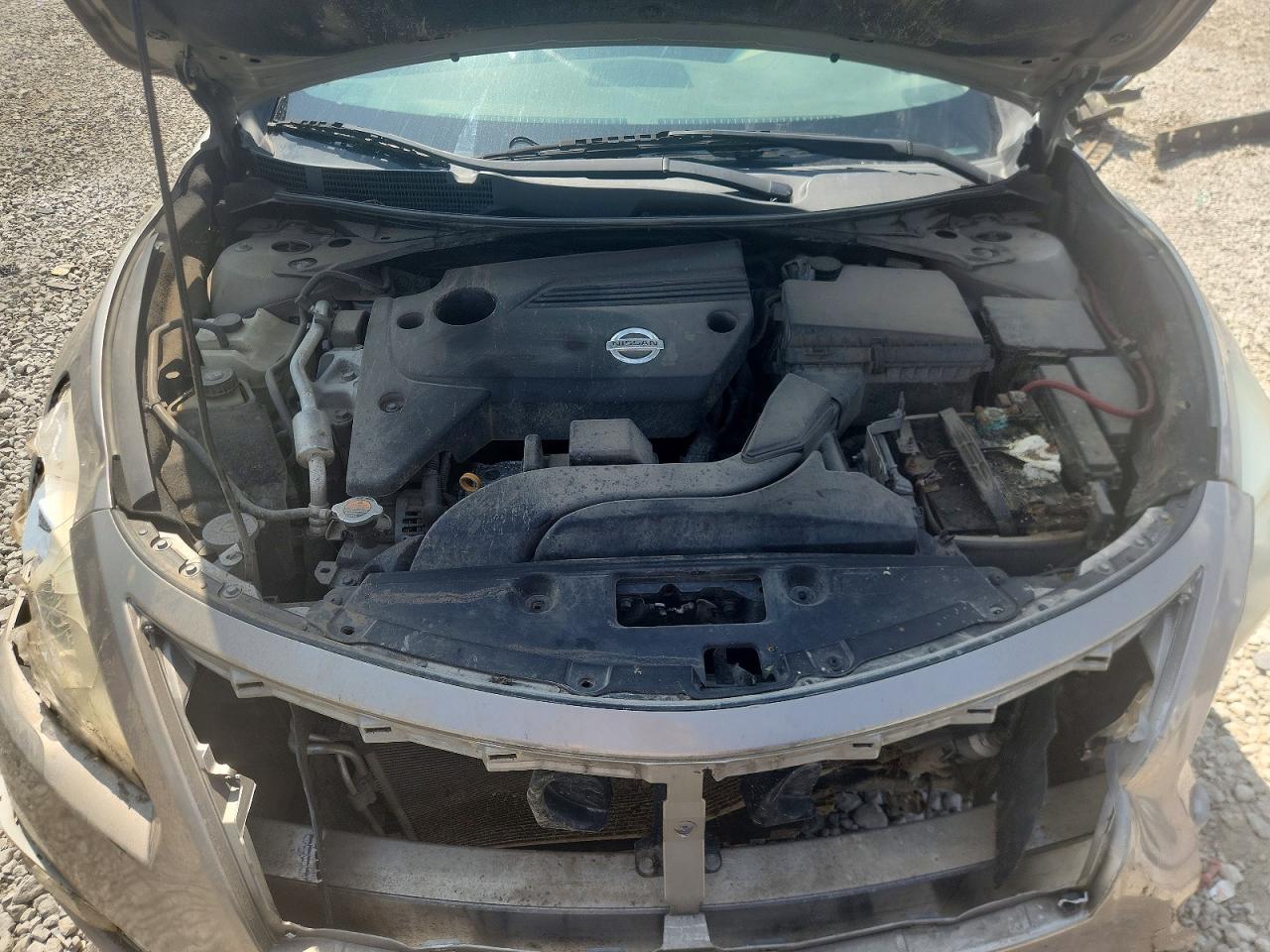 2015 Nissan Altima 2.5 Sv Silver vin: 1N4AL3AP7FC107715
