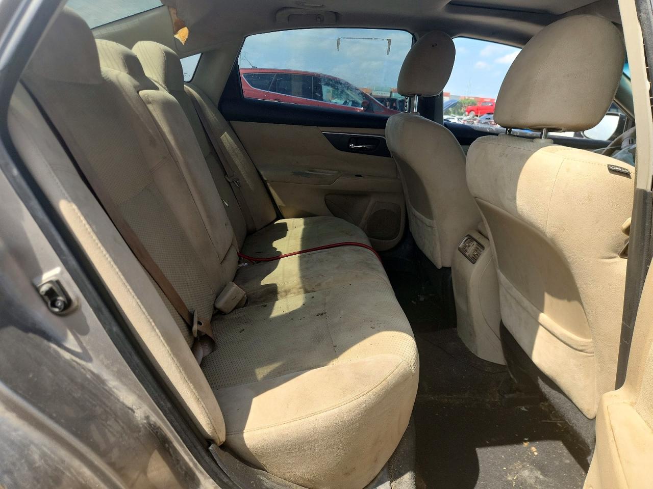 2015 Nissan Altima 2.5 Sv Silver vin: 1N4AL3AP7FC107715