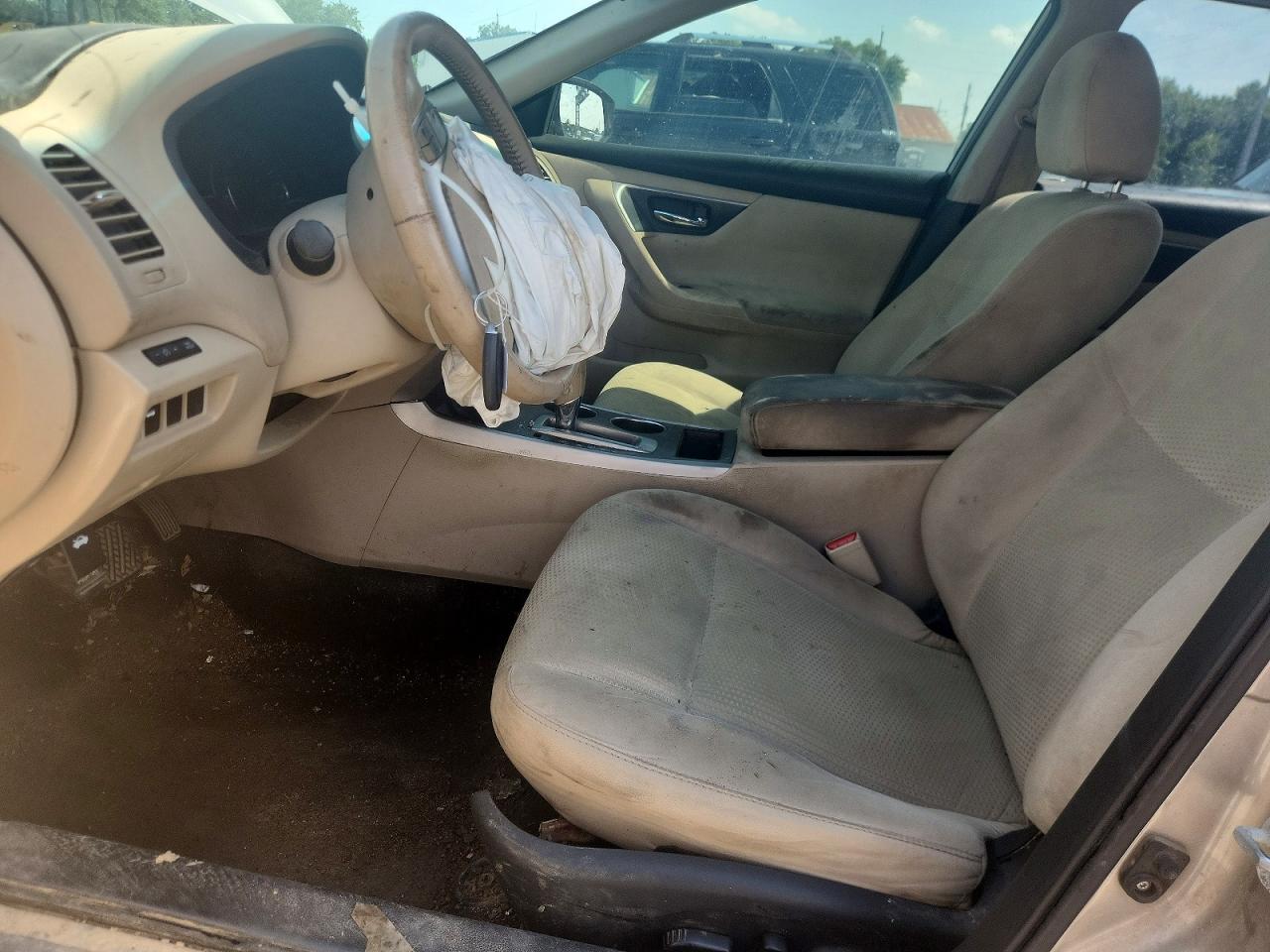 2015 Nissan Altima 2.5 Sv Silver vin: 1N4AL3AP7FC107715