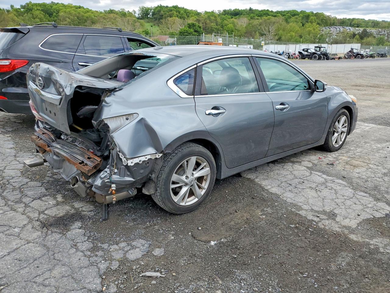 2015 Nissan Altima 2.5 Sv Серый vin: 1N4AL3AP7FC112803