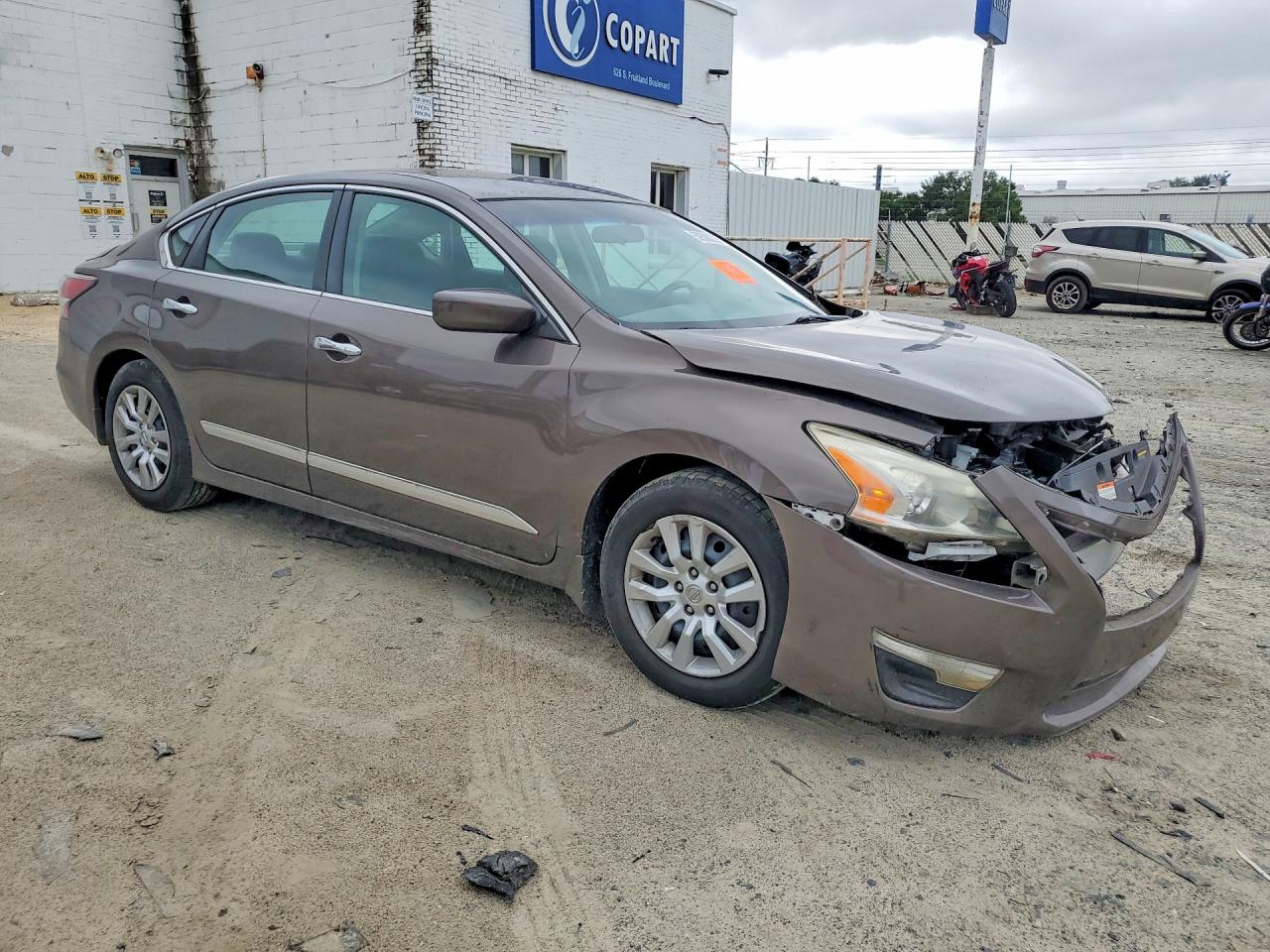 2015 Nissan Altima 2.5 S Brown vin: 1N4AL3AP7FC119735