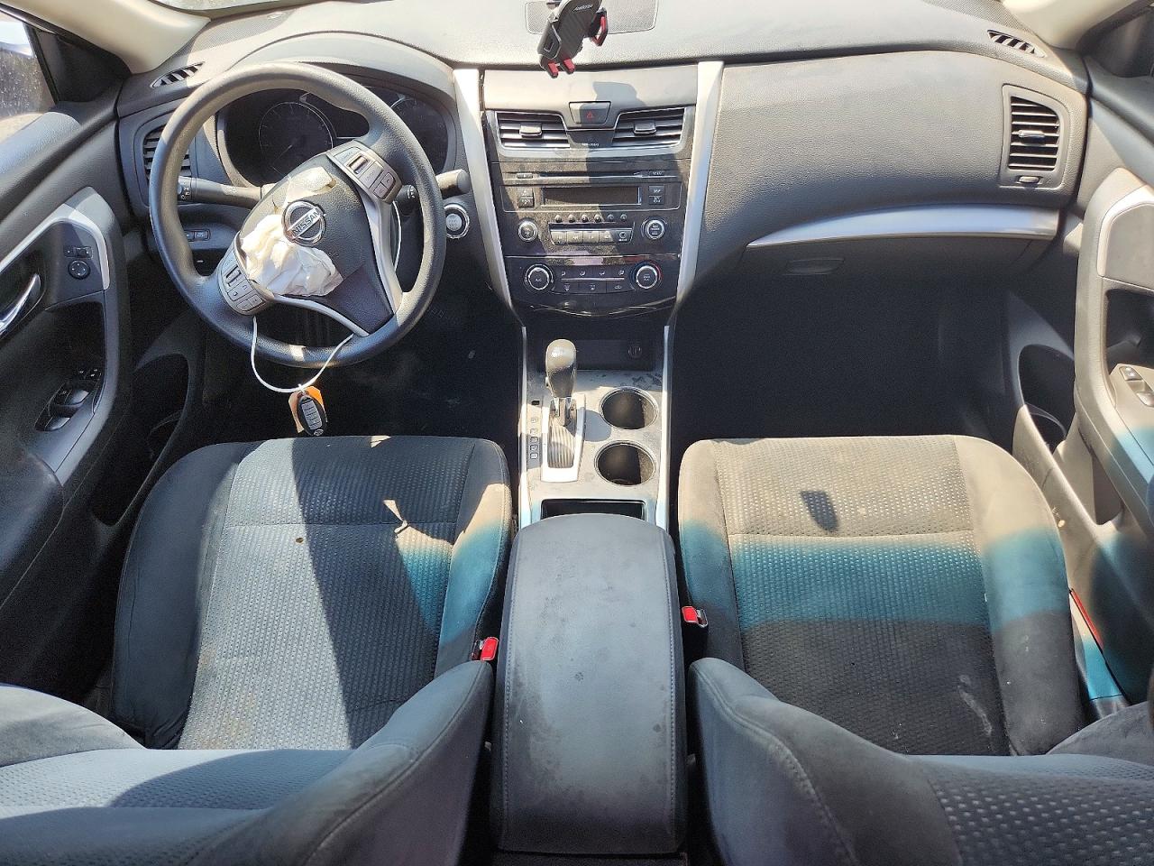 2015 Nissan Altima 2.5 S White vin: 1N4AL3AP7FC126152