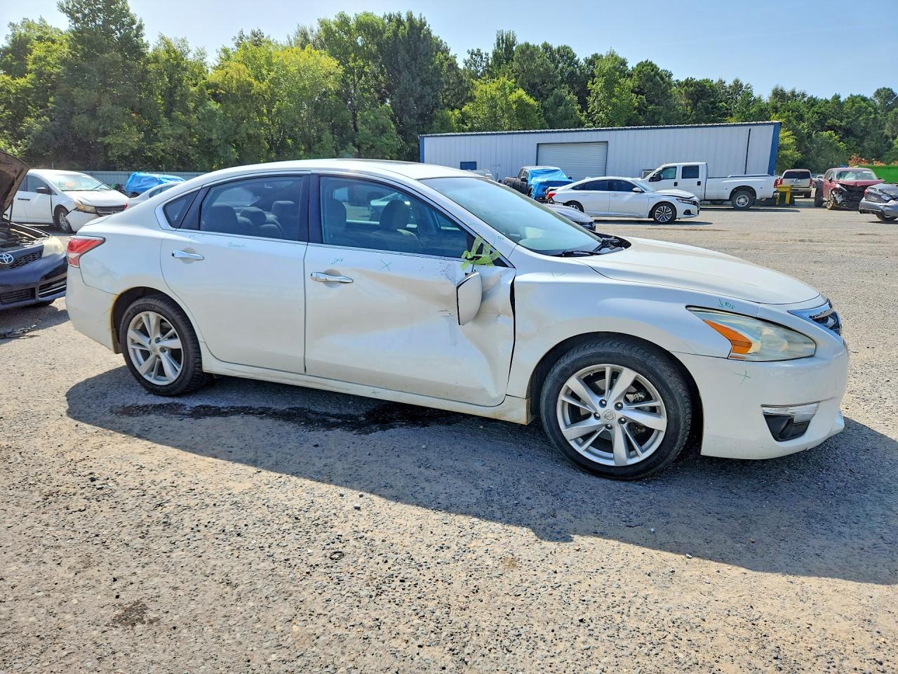 2015 Nissan Altima 2.5 Sv White vin: 1N4AL3AP7FC136924