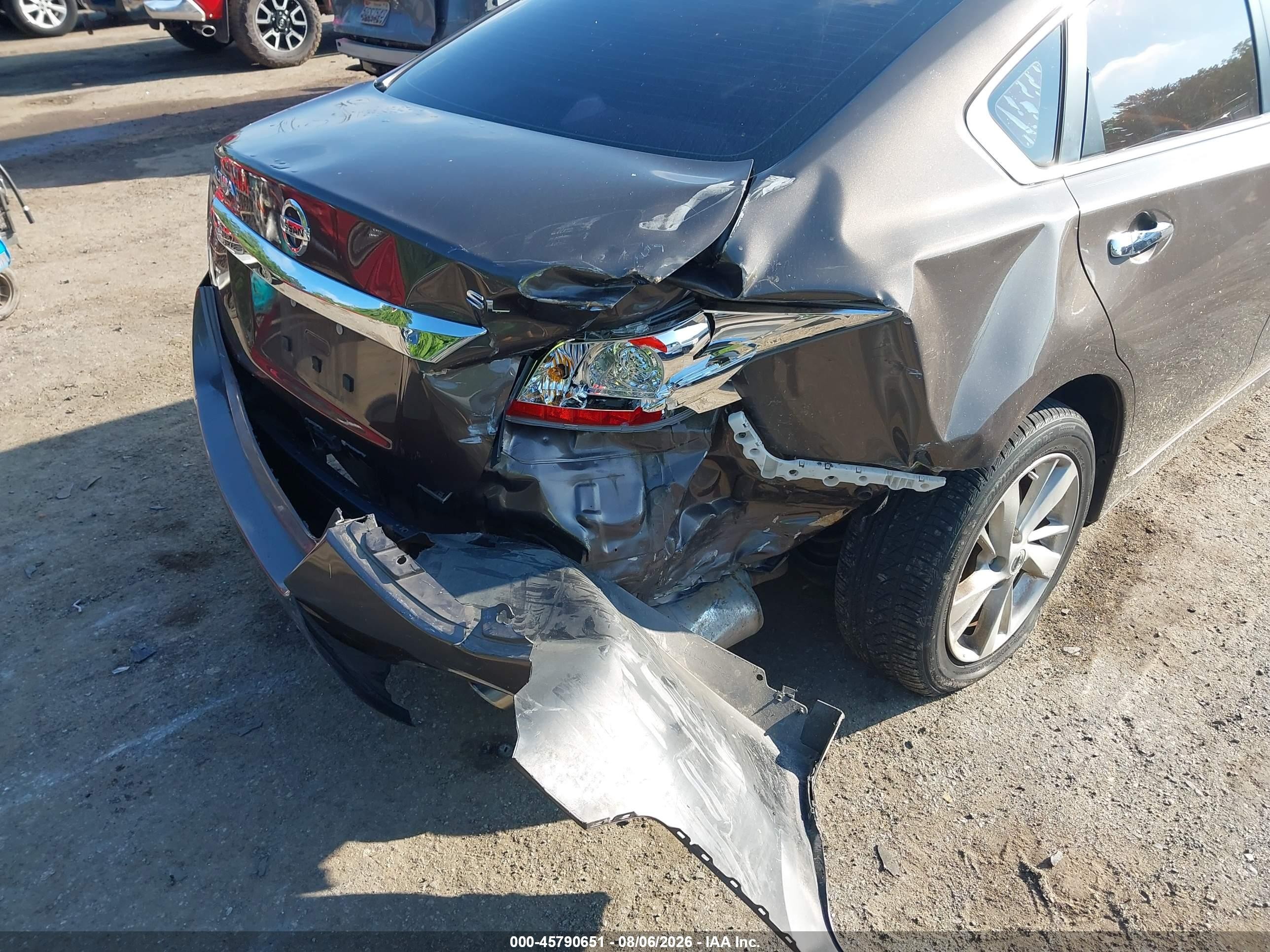 2015 Nissan Altima 2.5/2.5 S/2.5 Sl/2.5 Sv Коричневый vin: 1N4AL3AP7FC144456