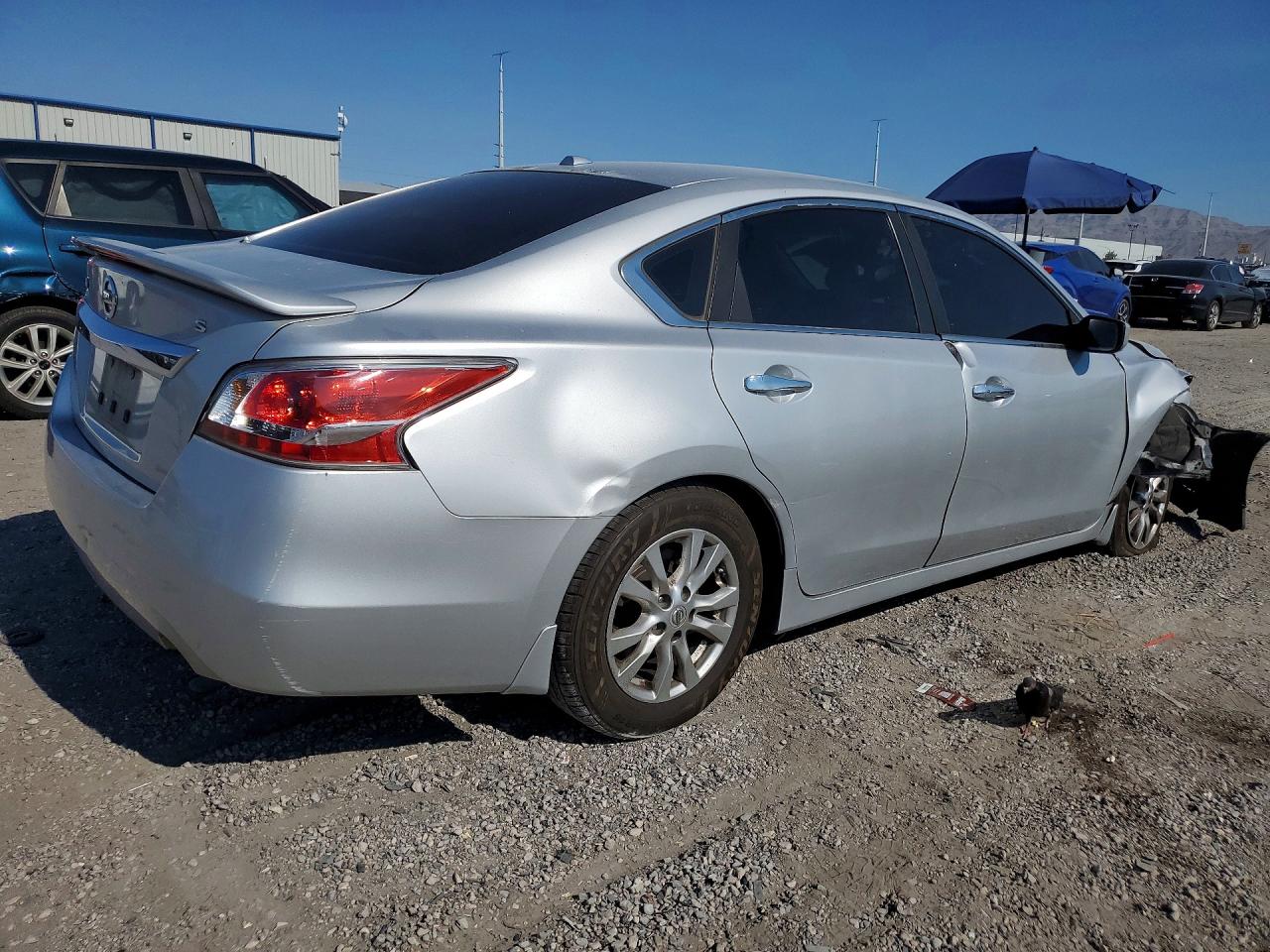 2015 Nissan Altima 2.5 S Серебряный vin: 1N4AL3AP7FC145056
