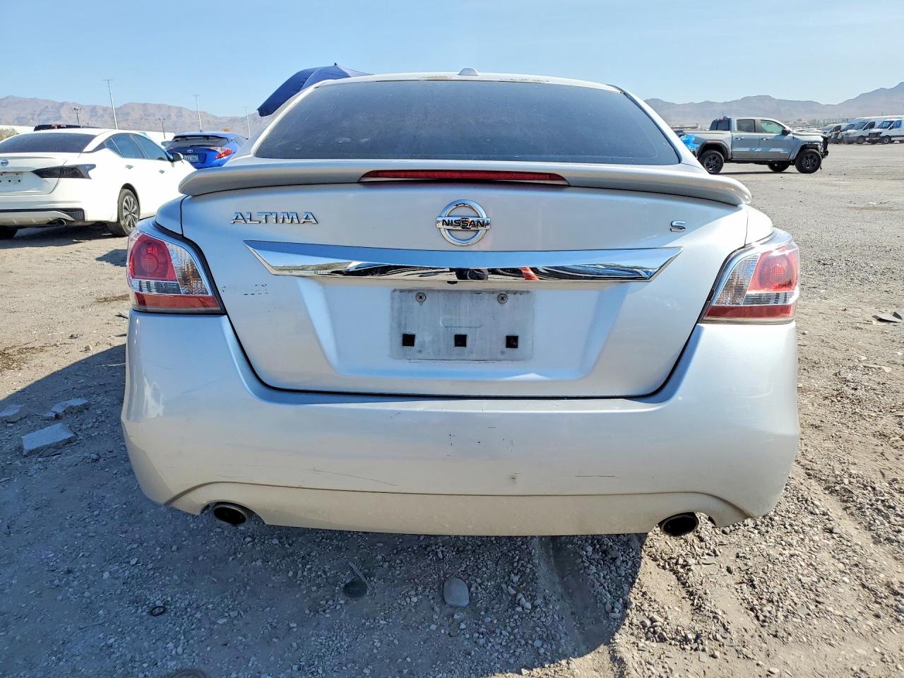 2015 Nissan Altima 2.5 S Серебряный vin: 1N4AL3AP7FC145056