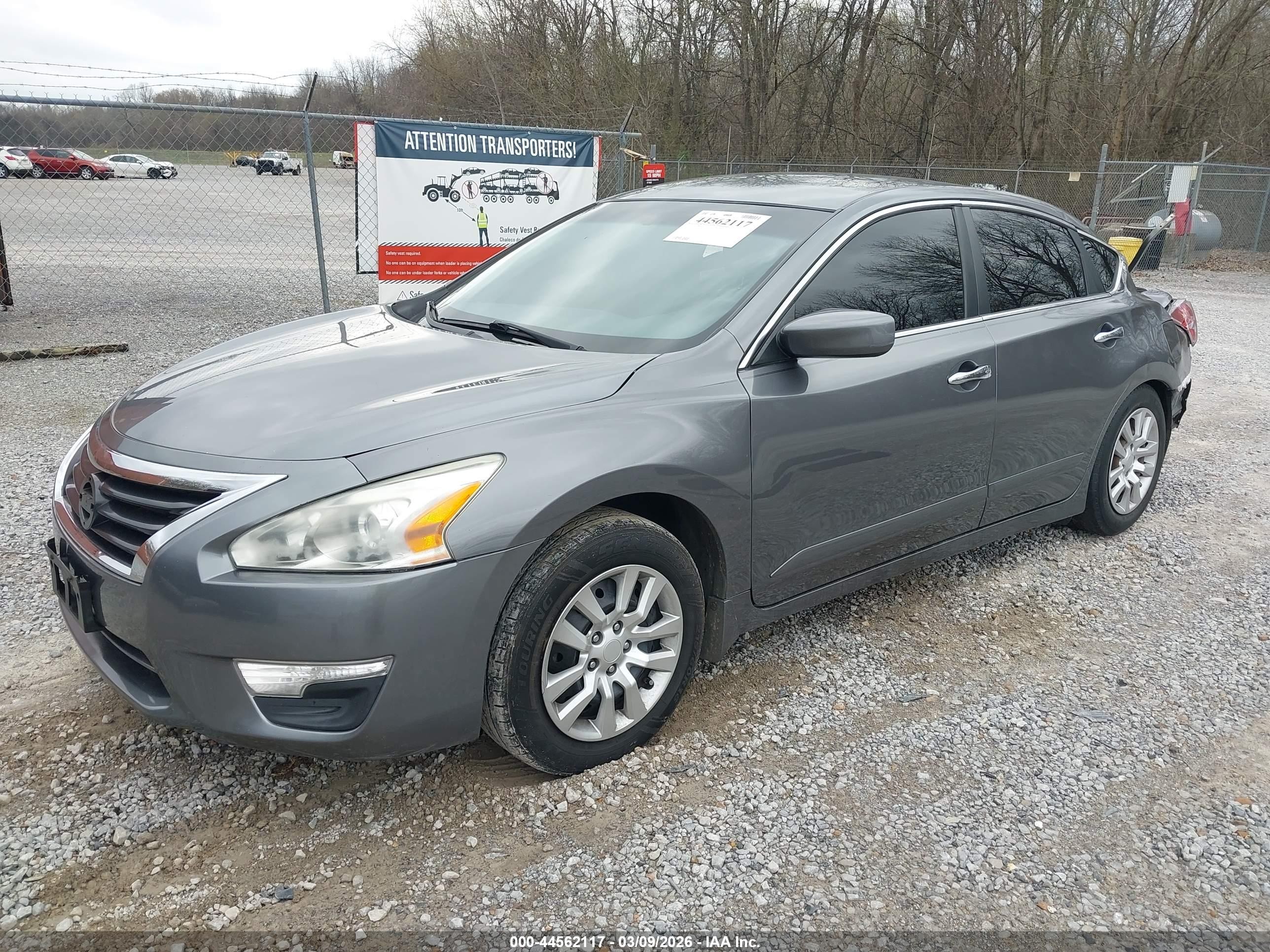 2015 Nissan Altima 2.5 S Silver vin: 1N4AL3AP7FC153397
