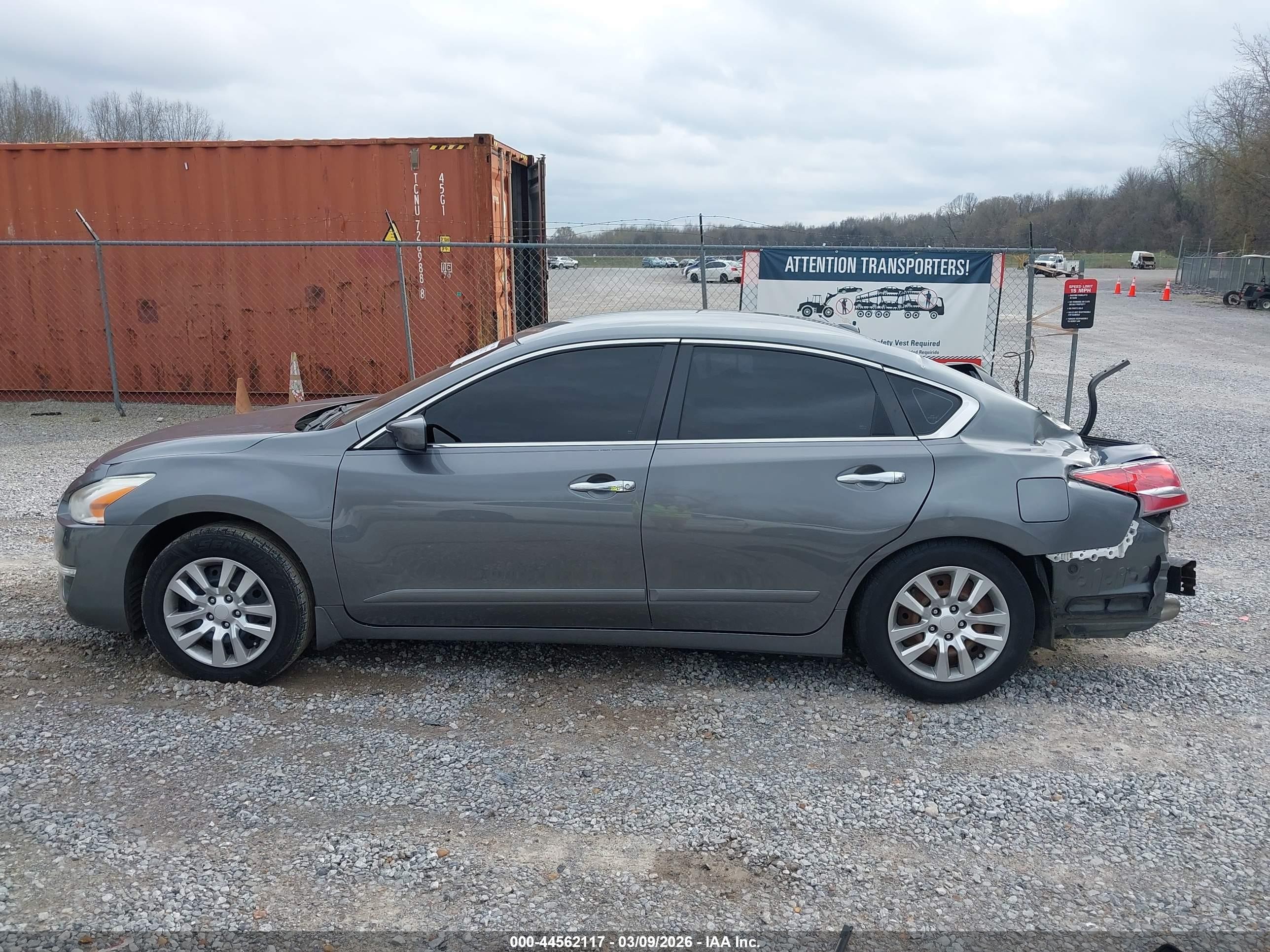 2015 Nissan Altima 2.5 S Silver vin: 1N4AL3AP7FC153397
