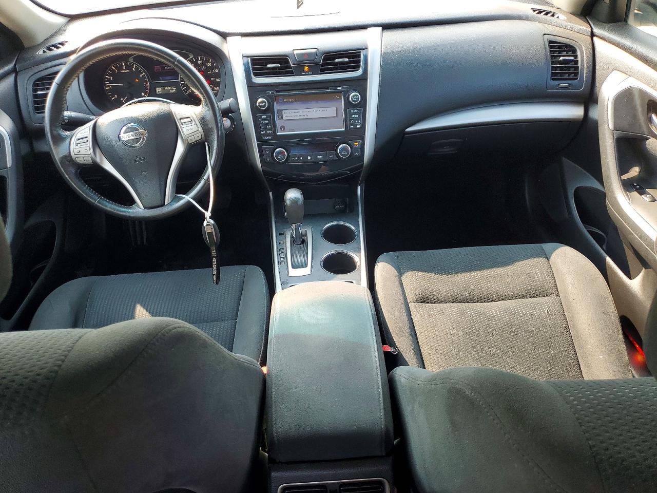 2015 Nissan Altima 2.5 Sv White vin: 1N4AL3AP7FC156395