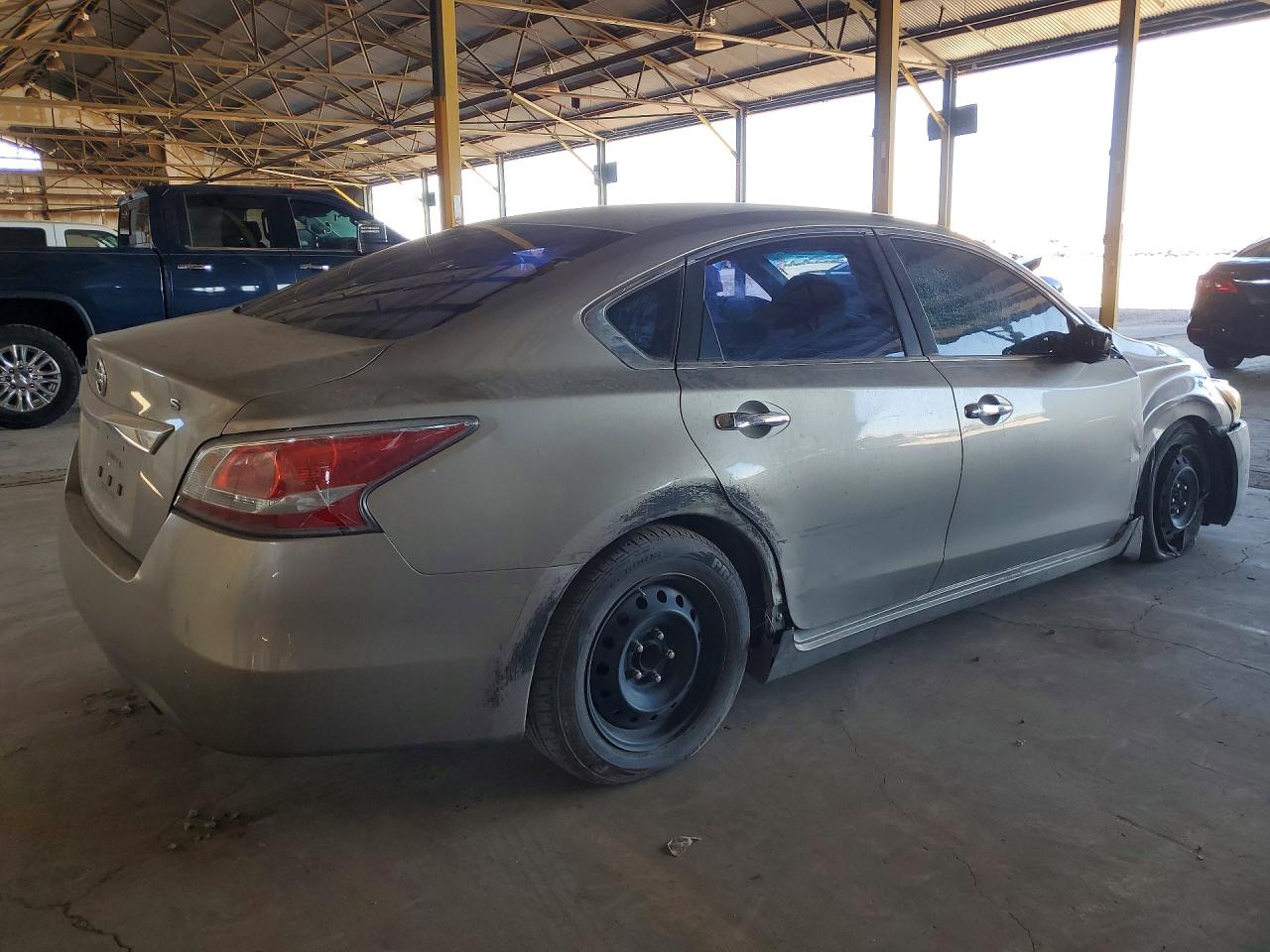 2015 Nissan Altima 2.5 S Silver vin: 1N4AL3AP7FC163508