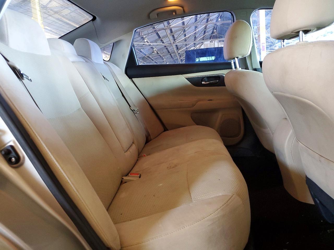 2015 Nissan Altima 2.5 S Silver vin: 1N4AL3AP7FC163508