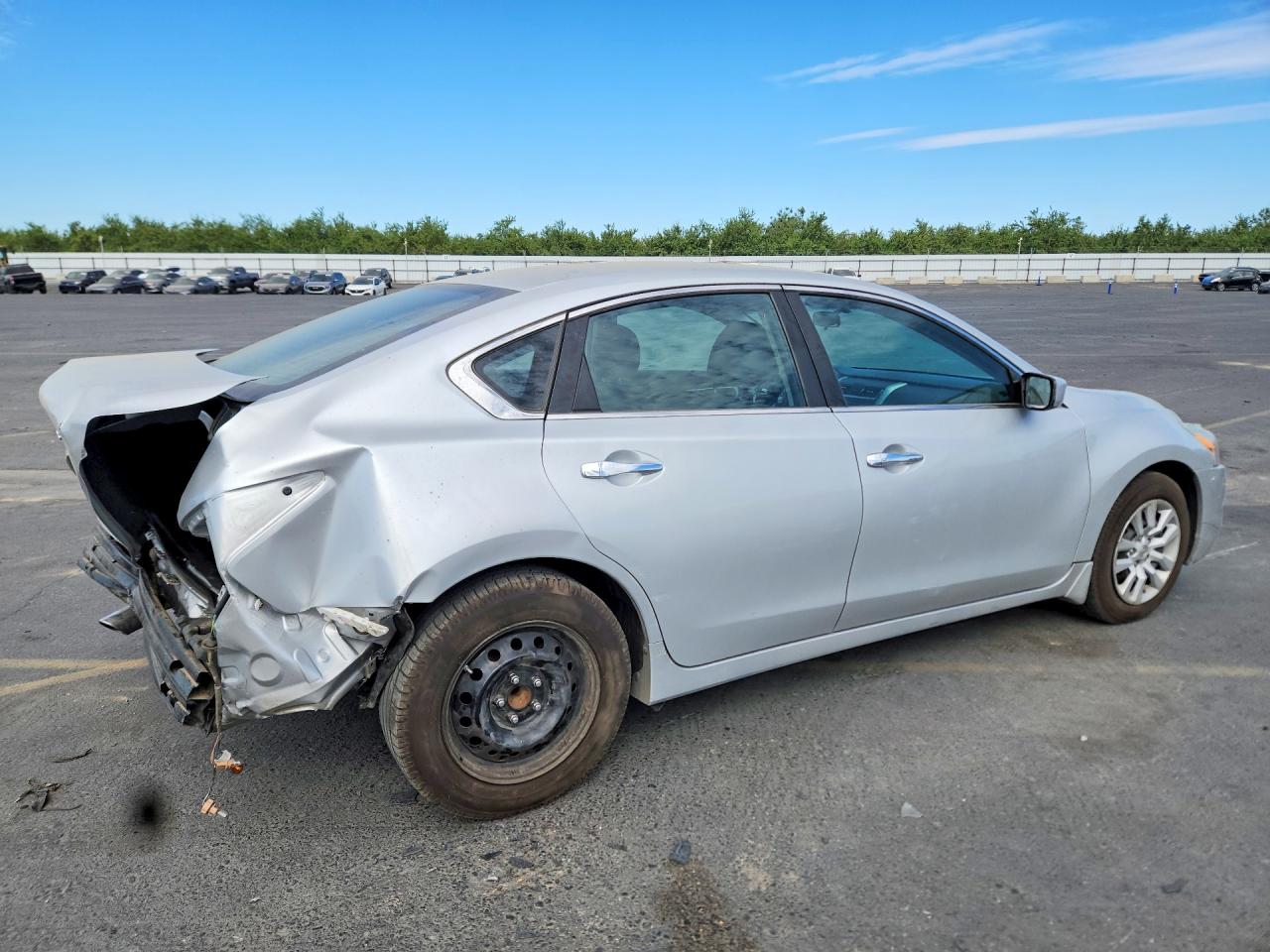 2015 Nissan Altima 2.5 S Silver vin: 1N4AL3AP7FC164352