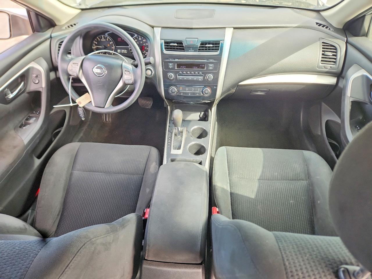 2015 Nissan Altima 2.5 S Silver vin: 1N4AL3AP7FC164352