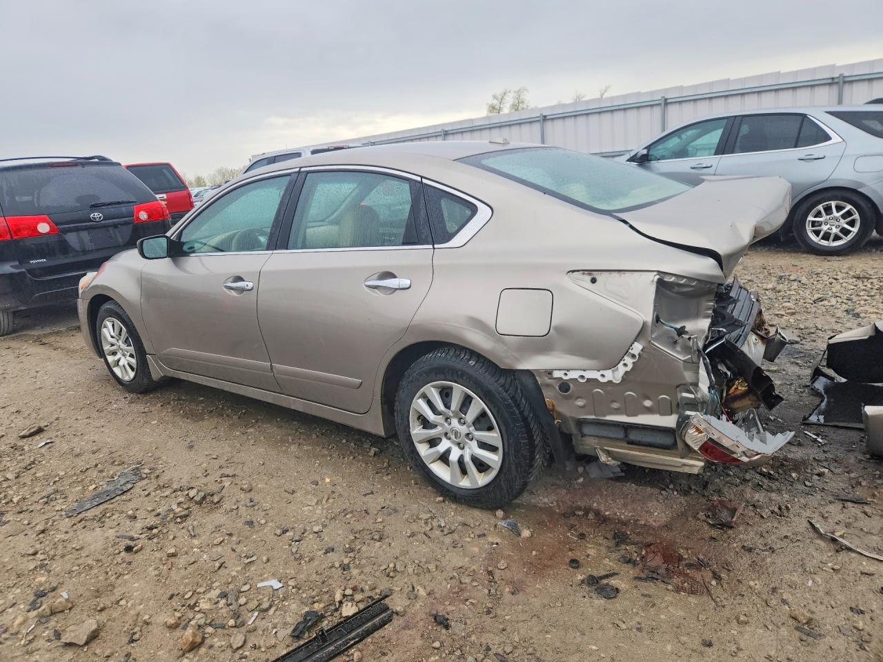 2015 Nissan Altima 2.5 S Tan vin: 1N4AL3AP7FC165467