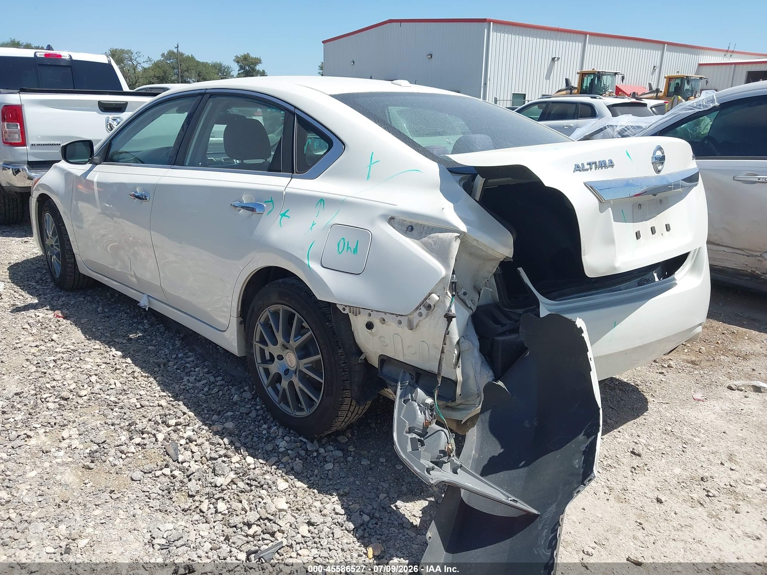 2015 Nissan Altima 2.5 Sv Белый vin: 1N4AL3AP7FC184164