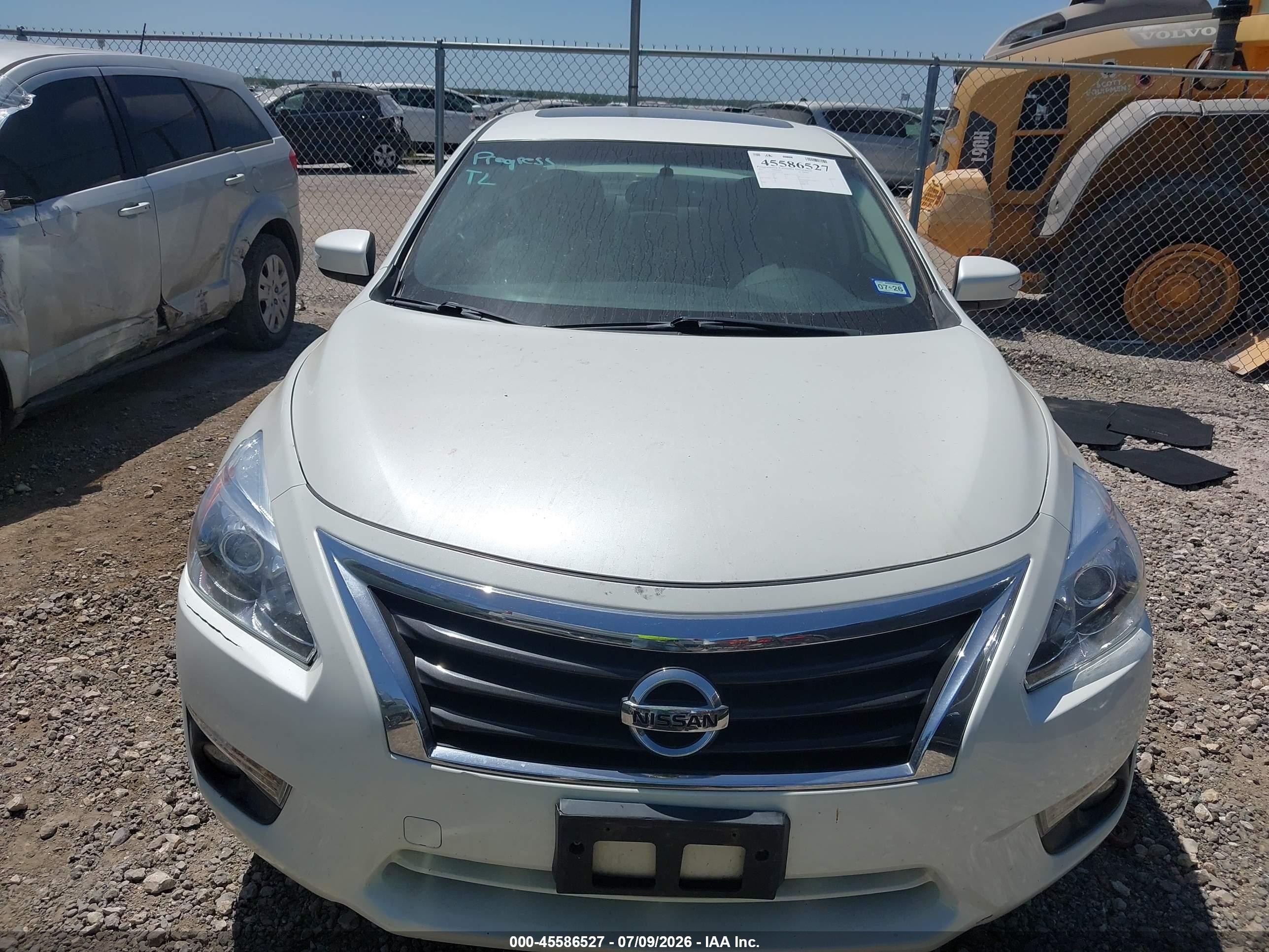 2015 Nissan Altima 2.5 Sv Белый vin: 1N4AL3AP7FC184164