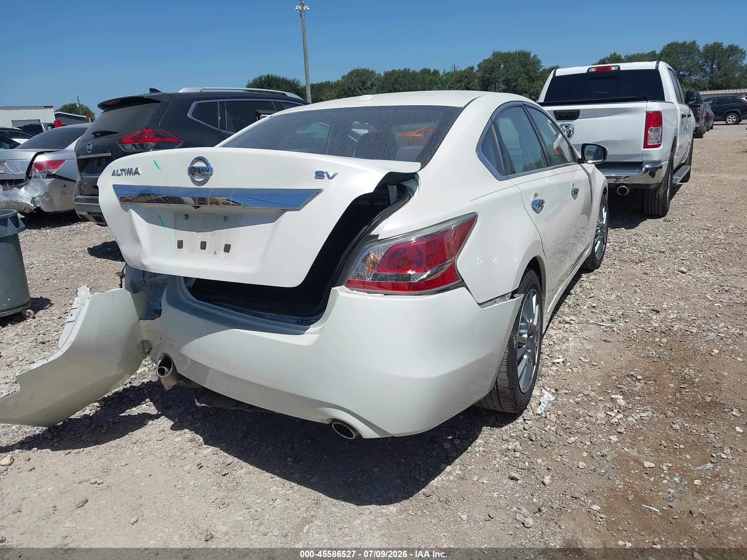 2015 Nissan Altima 2.5 Sv Белый vin: 1N4AL3AP7FC184164