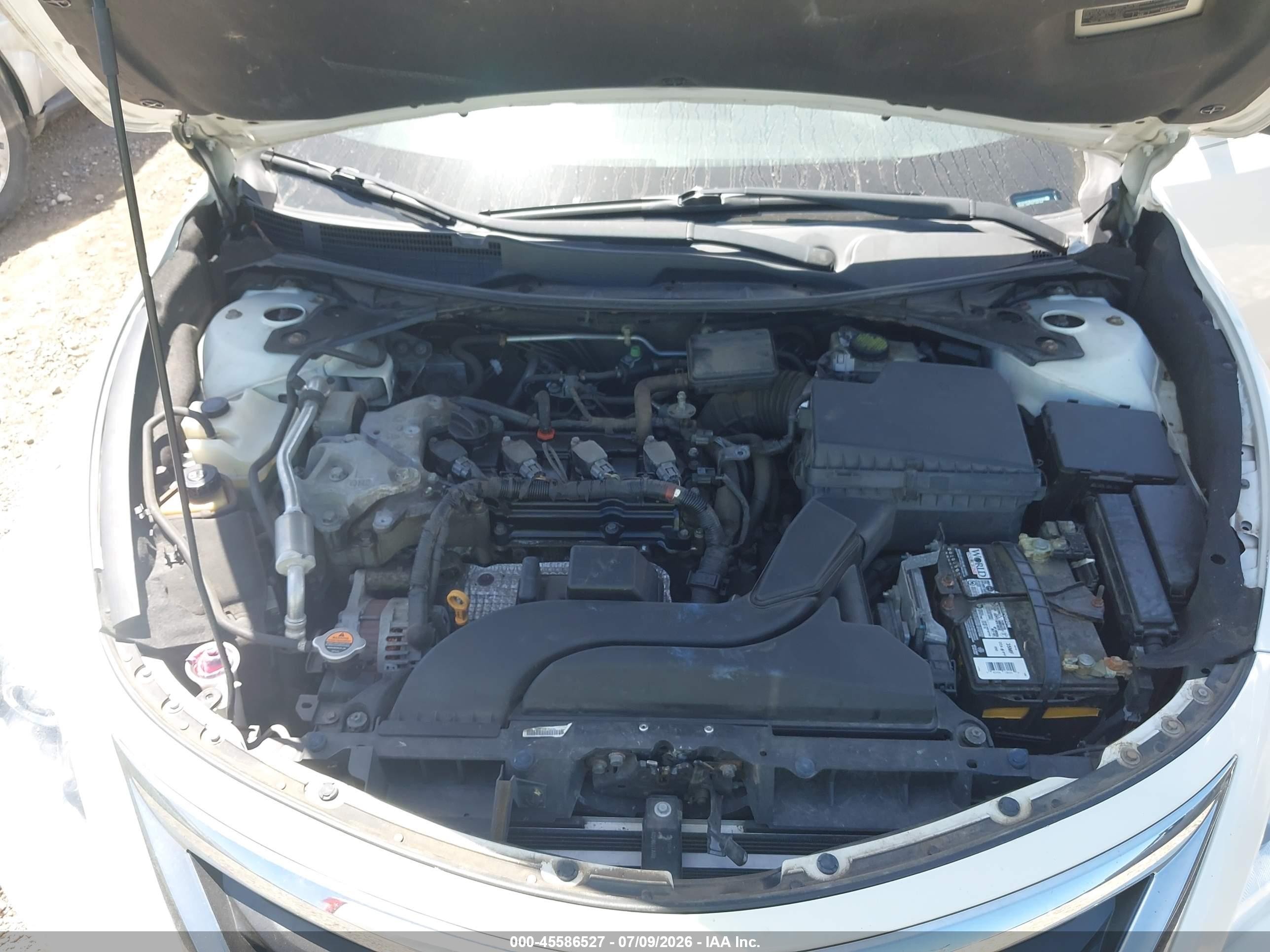 2015 Nissan Altima 2.5 Sv Белый vin: 1N4AL3AP7FC184164