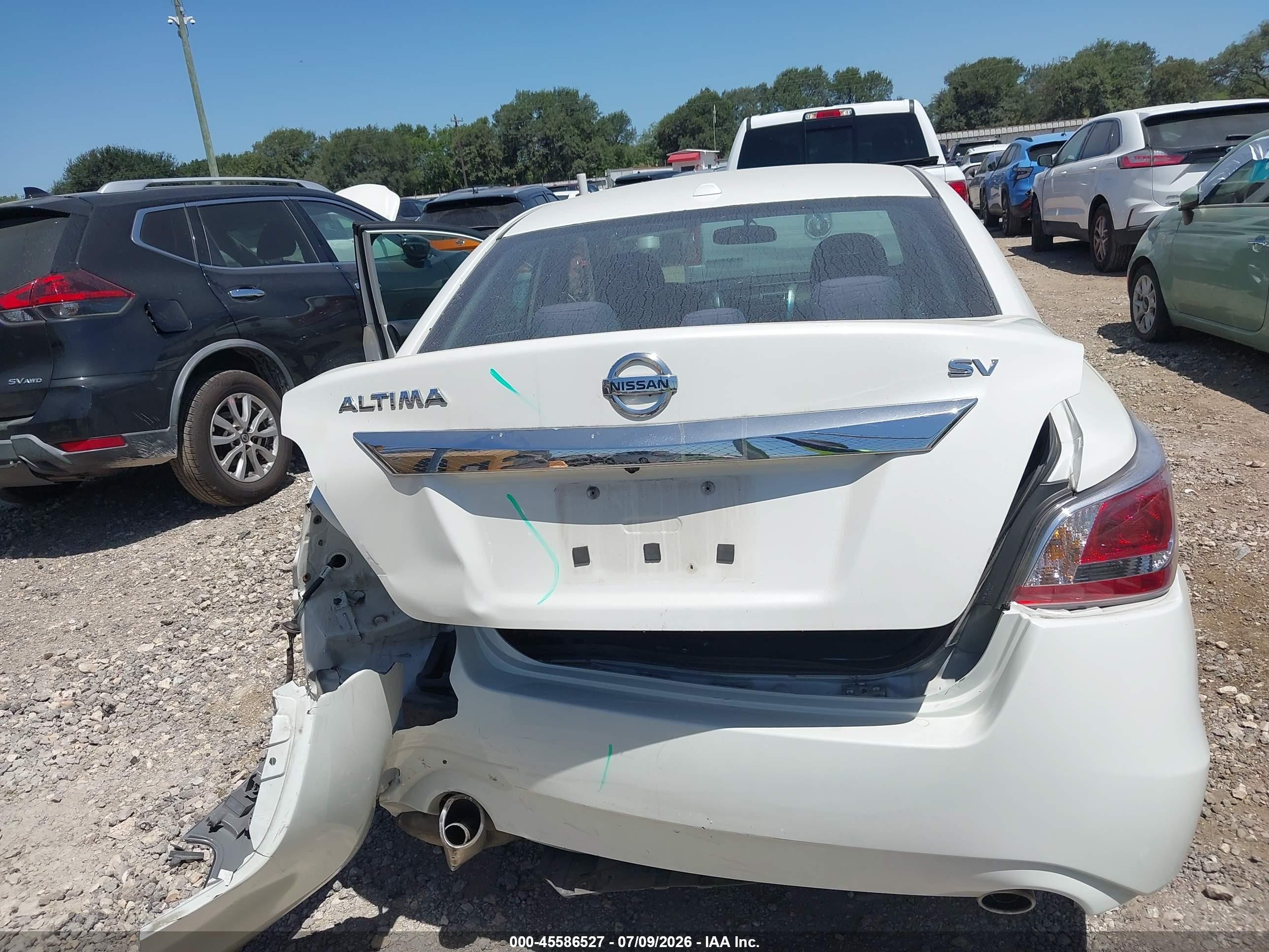 2015 Nissan Altima 2.5 Sv Белый vin: 1N4AL3AP7FC184164