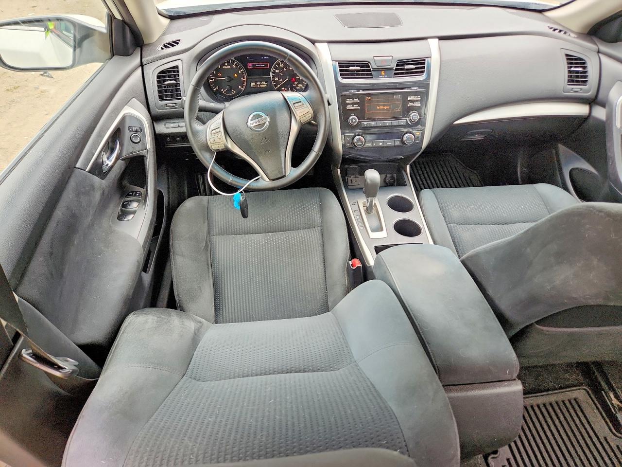 2015 Nissan Altima 2.5 Sv White vin: 1N4AL3AP7FC197299