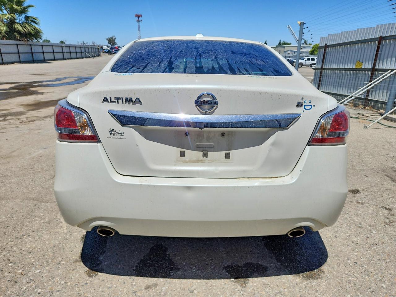 2015 Nissan Altima 2.5 S White vin: 1N4AL3AP7FC197464