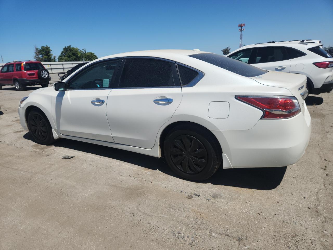 2015 Nissan Altima 2.5 S White vin: 1N4AL3AP7FC197464 Damage: Left Rear Door, Heavy Scratch, 1 To 2 Inches