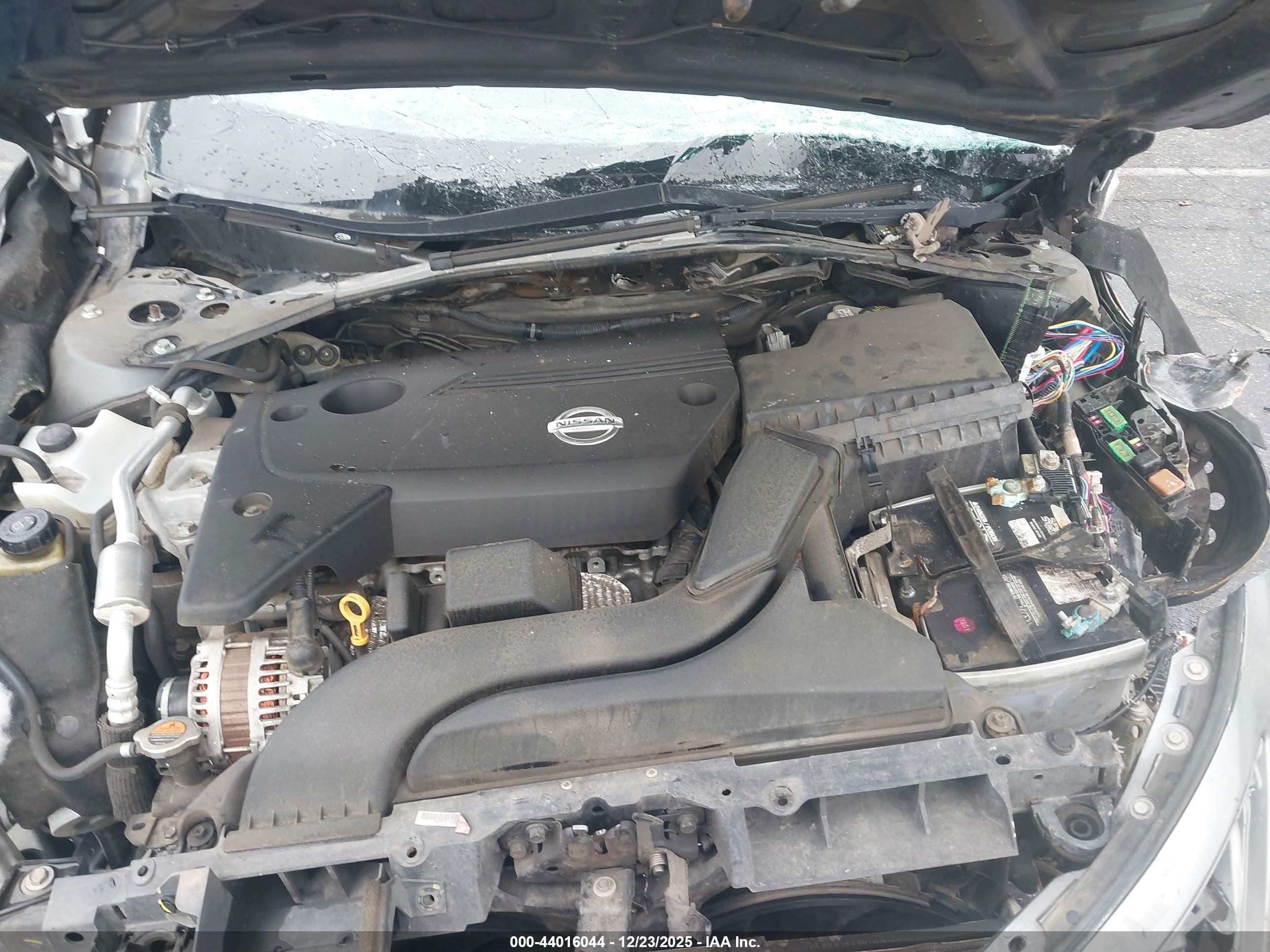 2015 Nissan Altima 2.5 S Серый vin: 1N4AL3AP7FC202002