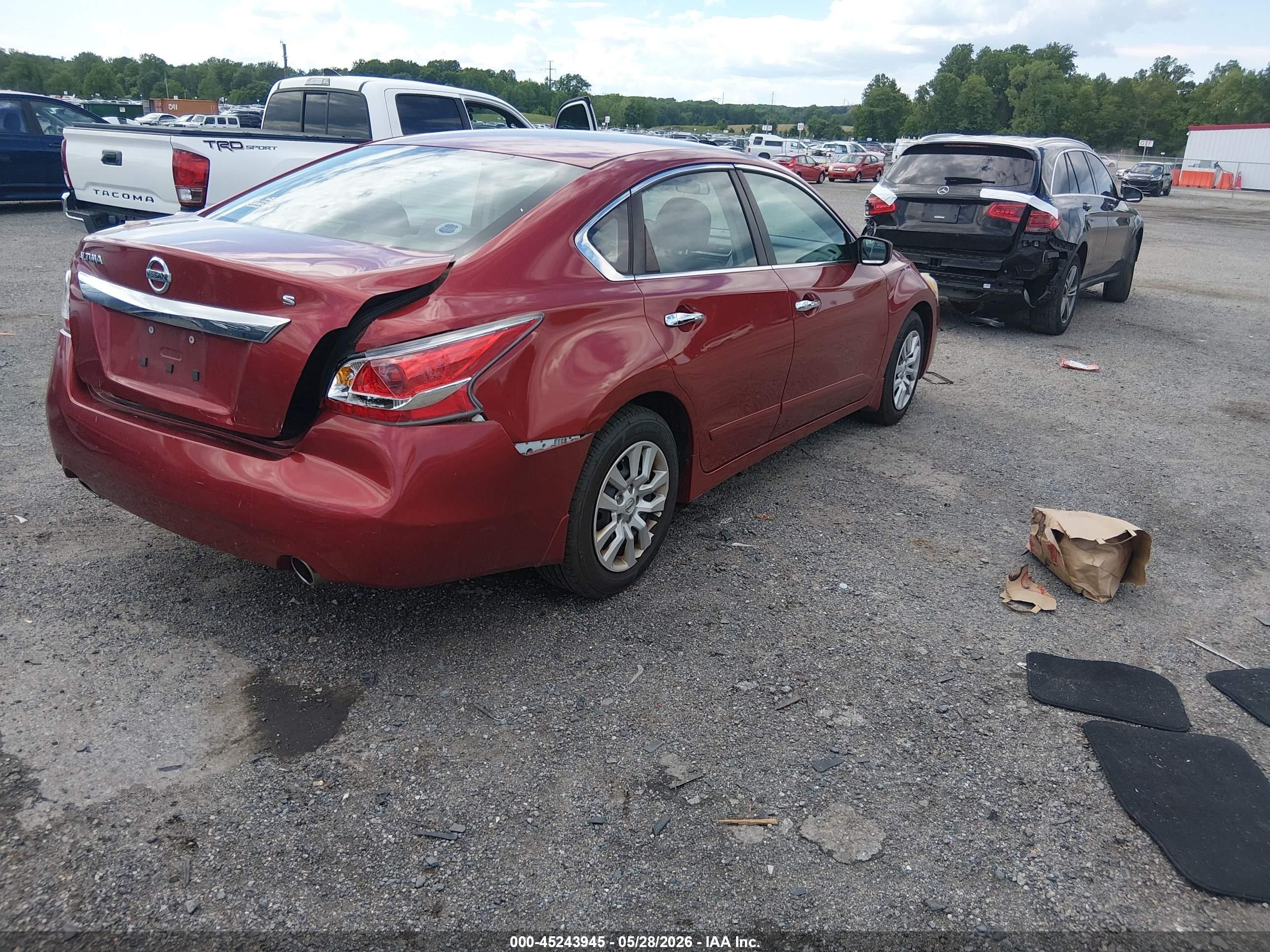 2015 Nissan Altima 2.5 S Red vin: 1N4AL3AP7FC202288