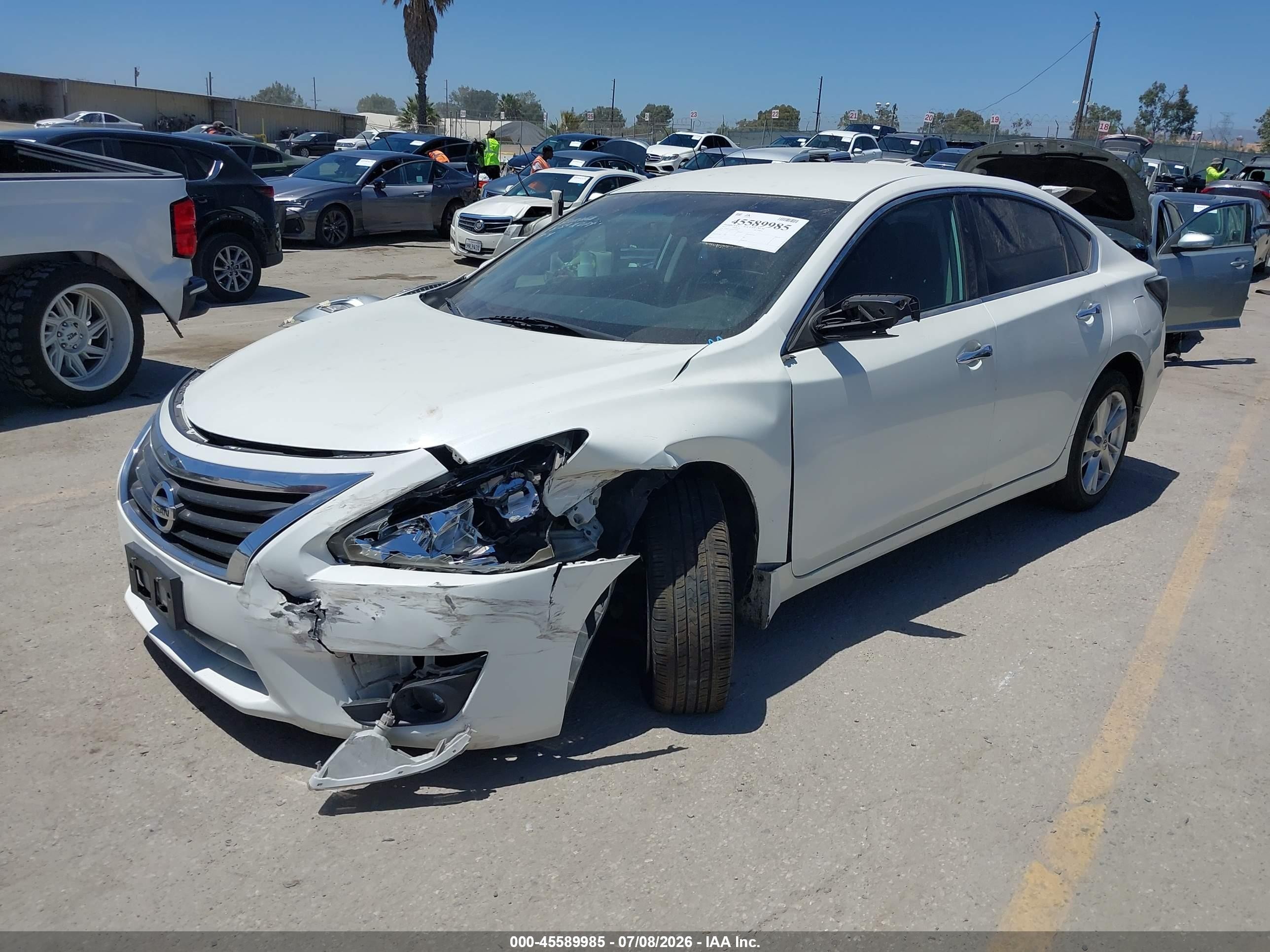 2015 Nissan Altima 2.5 Sv White vin: 1N4AL3AP7FC203831