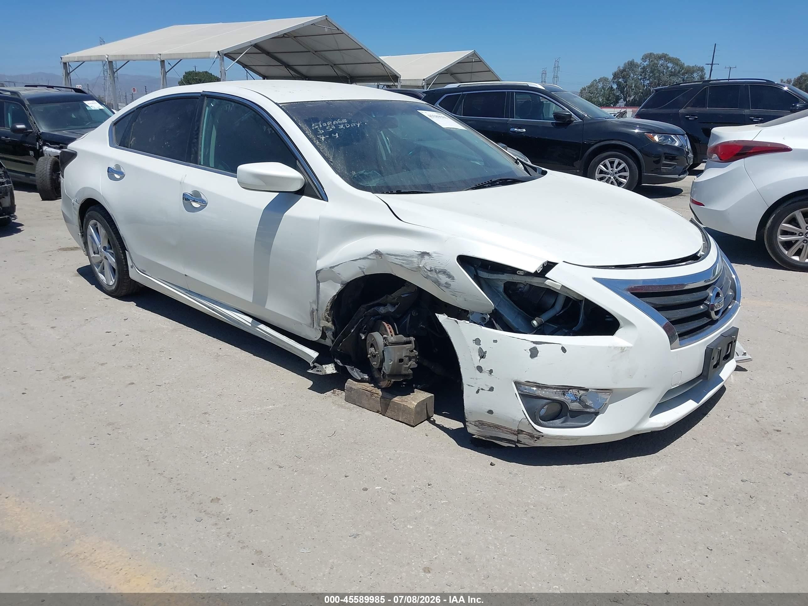 2015 Nissan Altima 2.5 Sv White vin: 1N4AL3AP7FC203831