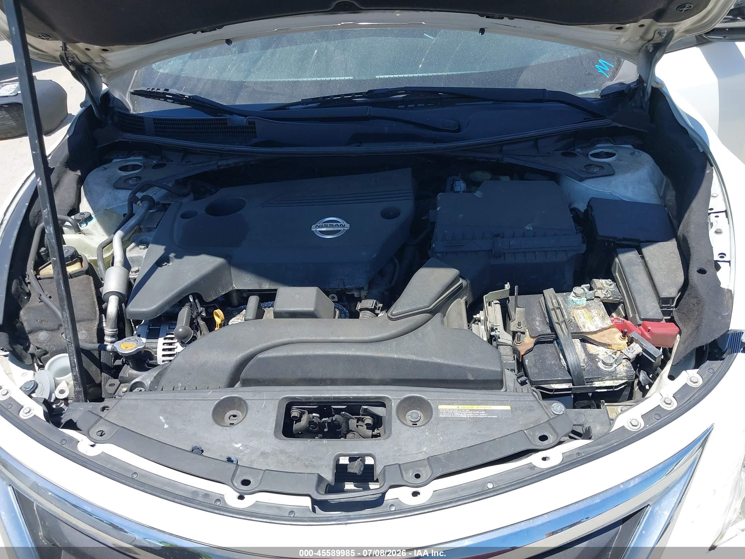 2015 Nissan Altima 2.5 Sv White vin: 1N4AL3AP7FC203831